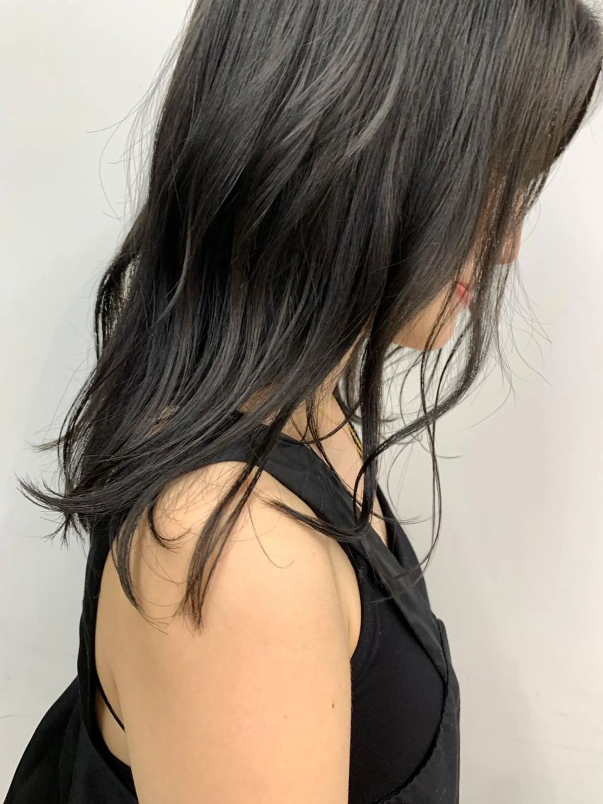 ミディアム カラー LEBEN所属・leben serikaのヘアスタイル