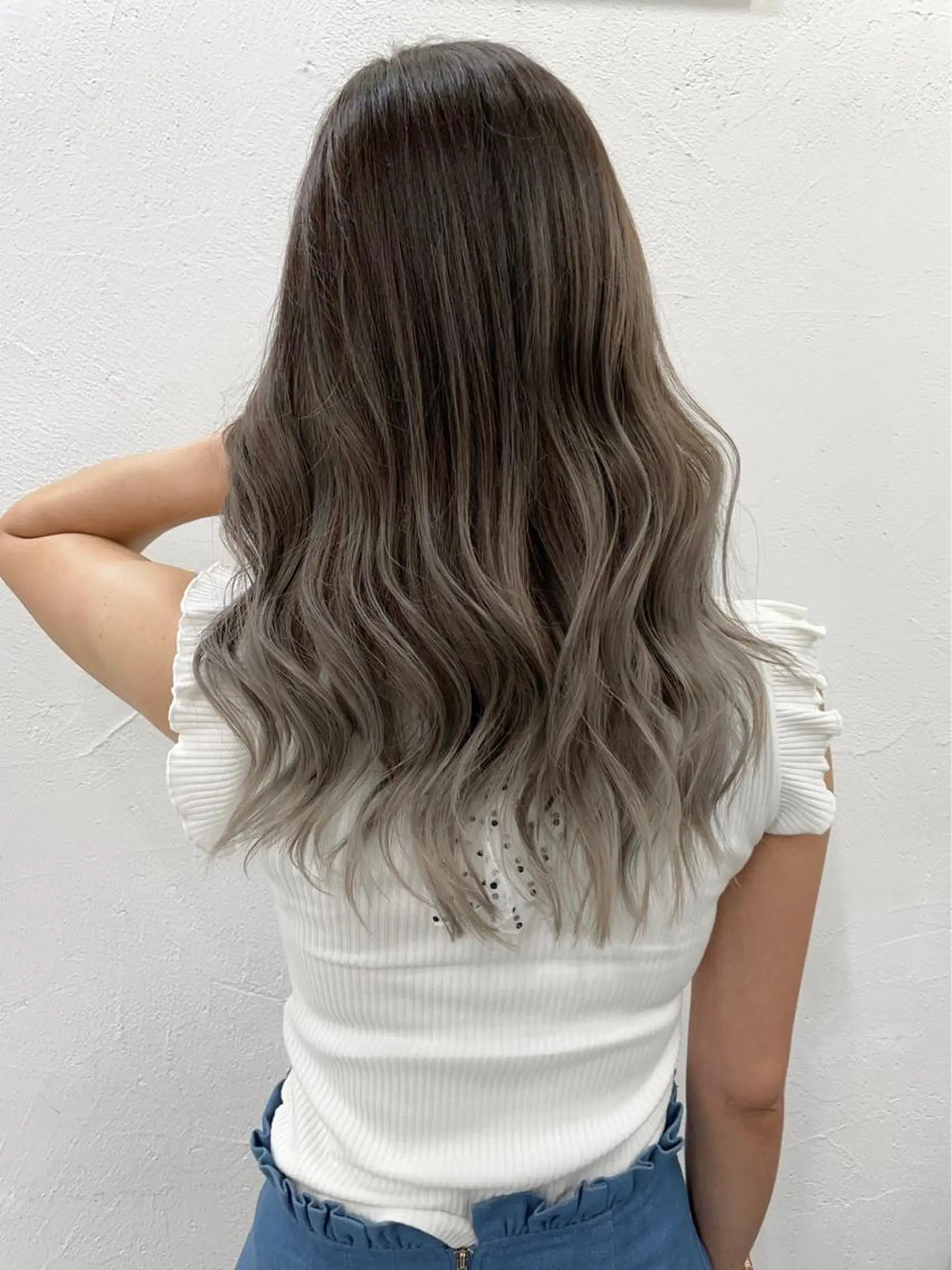 カラー グラデーションカラー 🧸艶々韓国ヘア 🧁mizunaのヘアスタイル