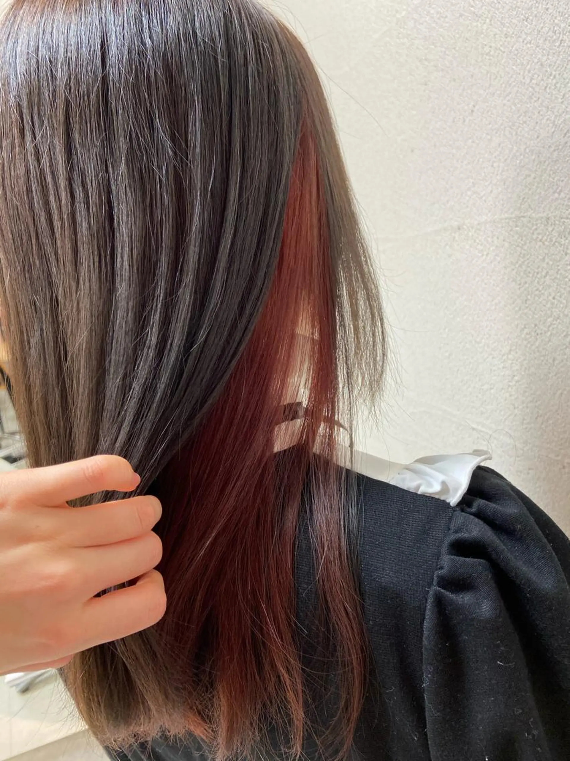 ロング カラー インナーカラー ピンクカラー ヘアカラー 菊地 美憂のヘアスタイル