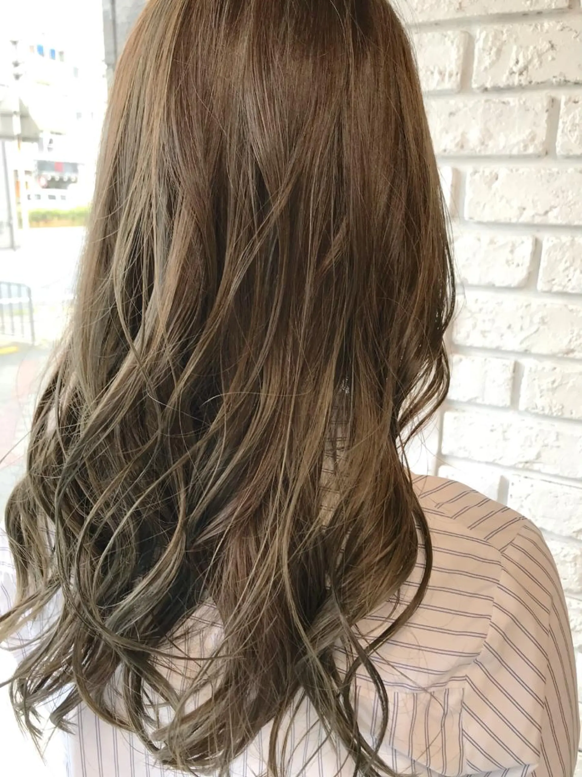 ロング カラー ハイライトカラー 外国人風カラー ハイライト カット ヘアカラー トリートメント 日比 貴大/ minim hairのヘアスタイル