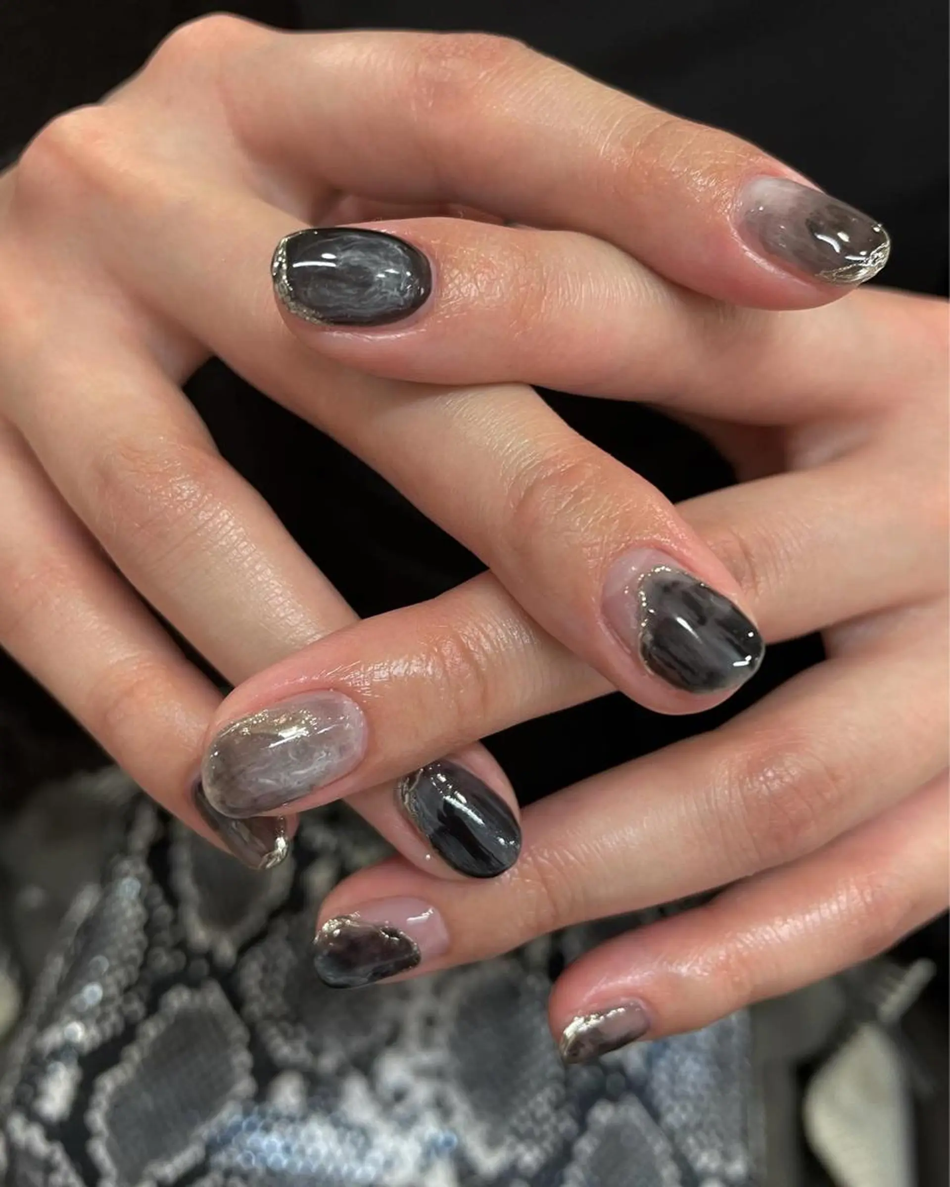 ネイル アートネイル フレンチネイル ジェルネイル ガラスフレンチ グラデーション Me d'eau所属・Me d'eau Rinaのネイルデザイン