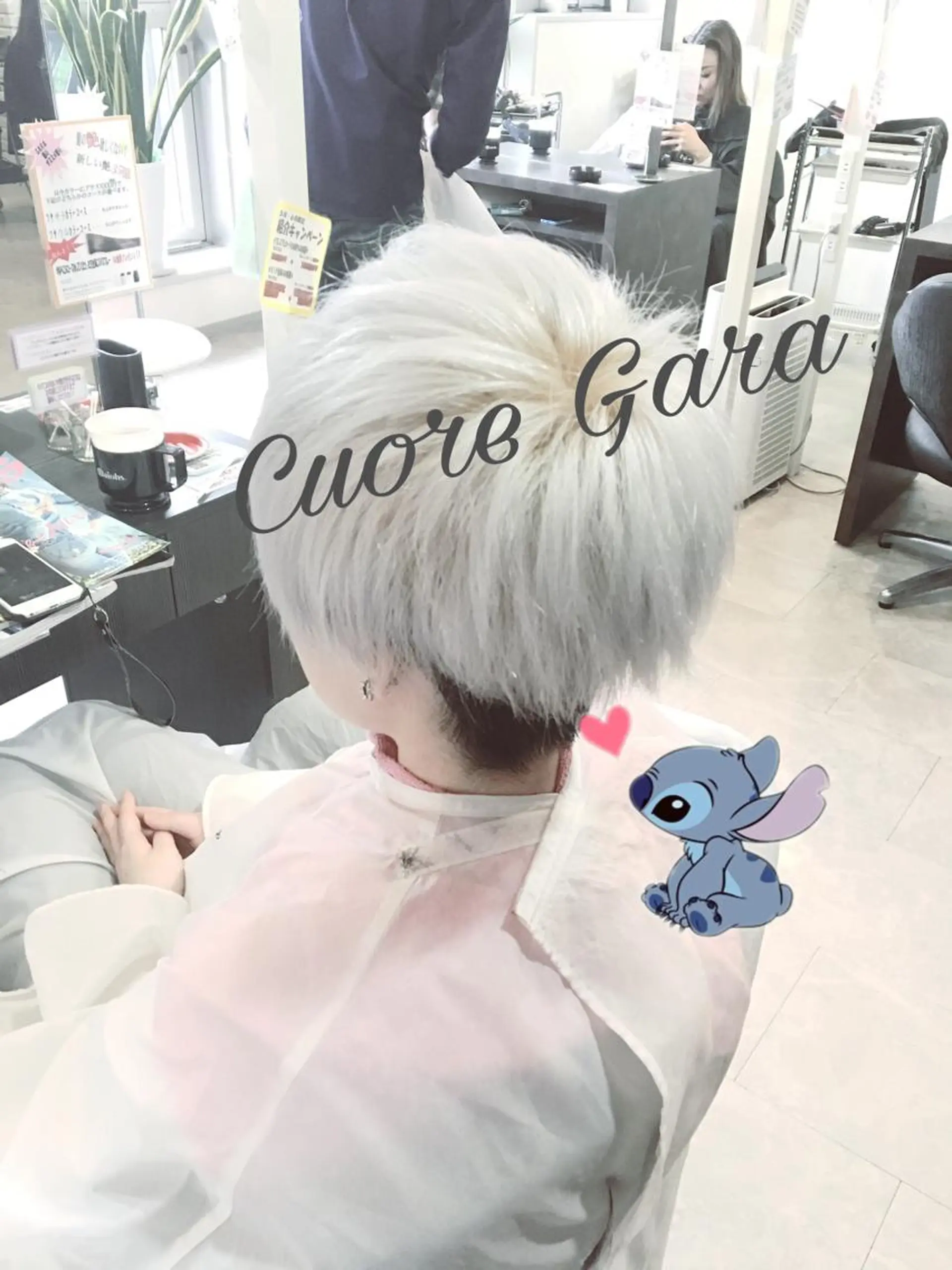 ショート カラー シルバー ホワイトシルバー 💓シールエクステ ルミエールのヘアスタイル