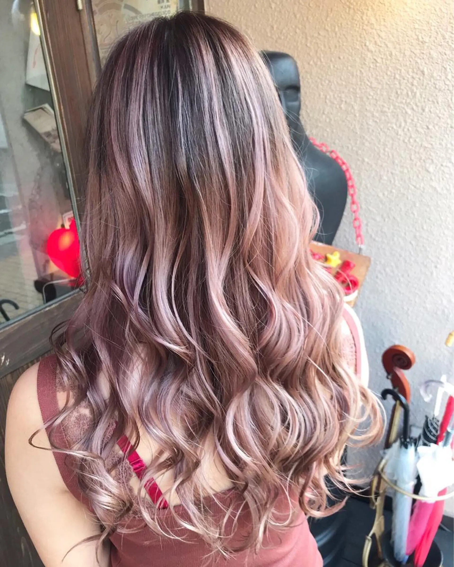 ロング カラー ハイライトカラー ハイライト ヘアカラー トリートメント 玉木 育実のヘアスタイル