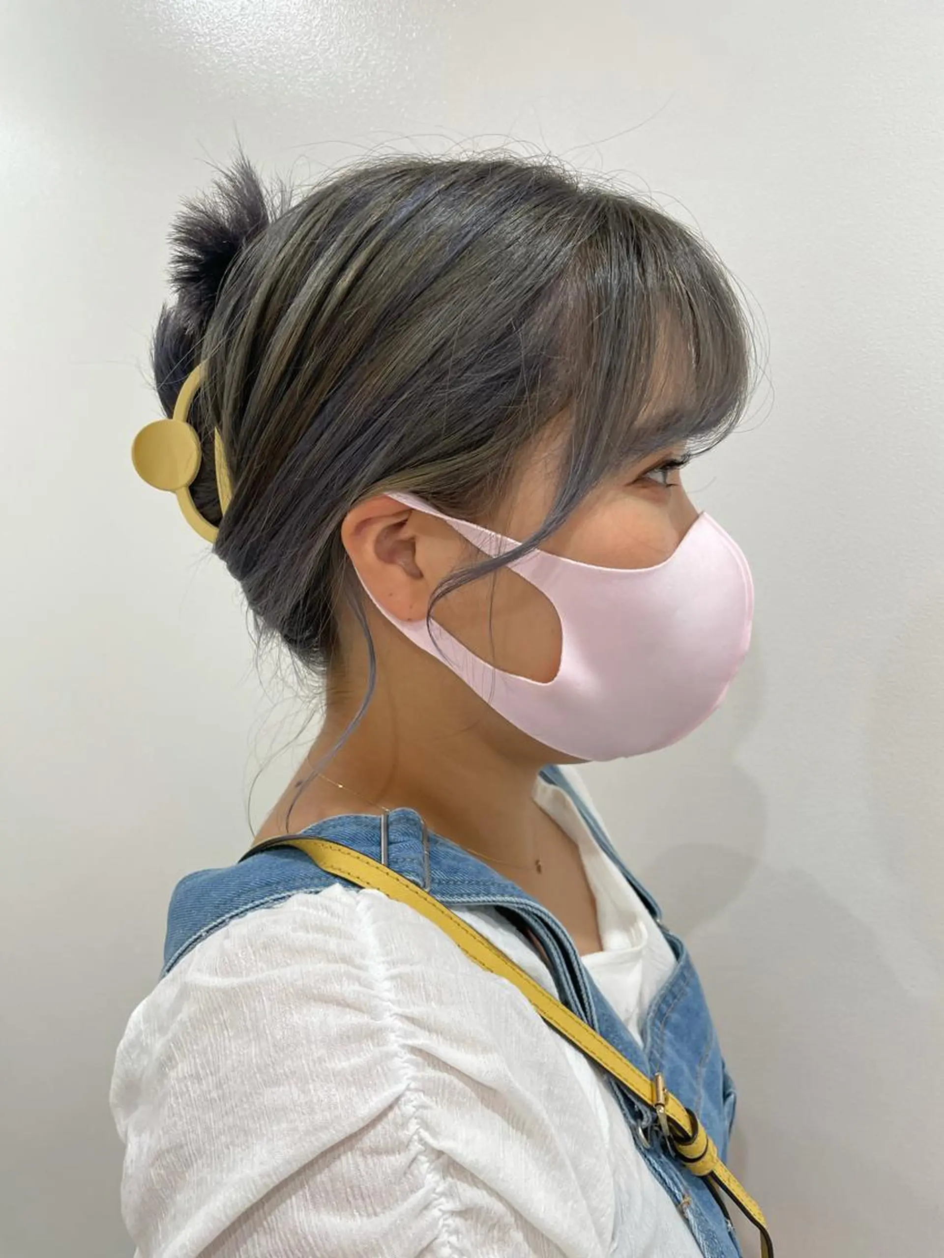 ミディアム カラー akane .のヘアスタイル