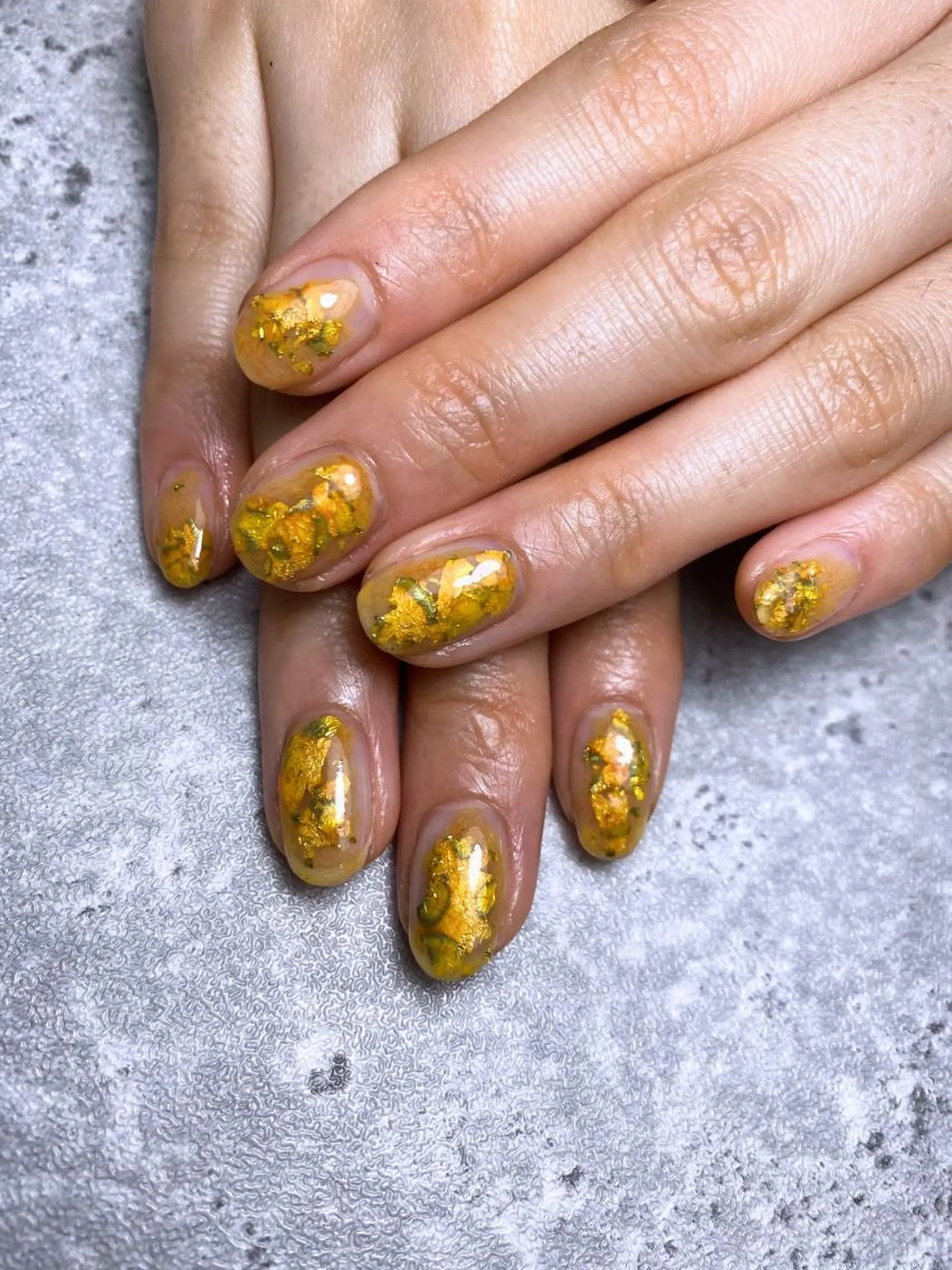 ネイル ニュアンスネイル オレンジ 🌿Charme🌿 MAIのネイルデザイン