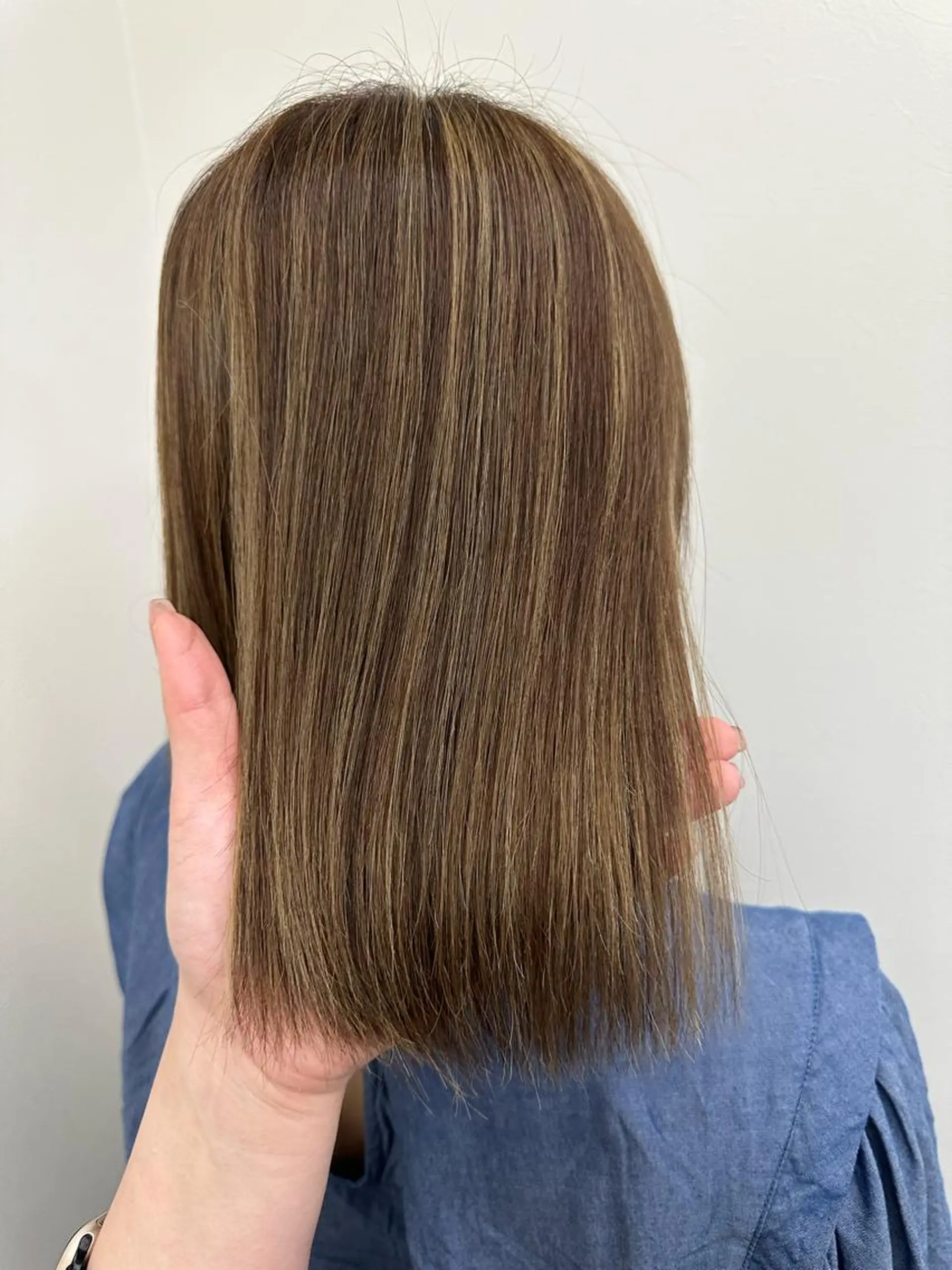 カラー ハイライトカラー ヘアカラー TotalBeautysalonCURE所属・CURE 朱梨のネイルデザイン