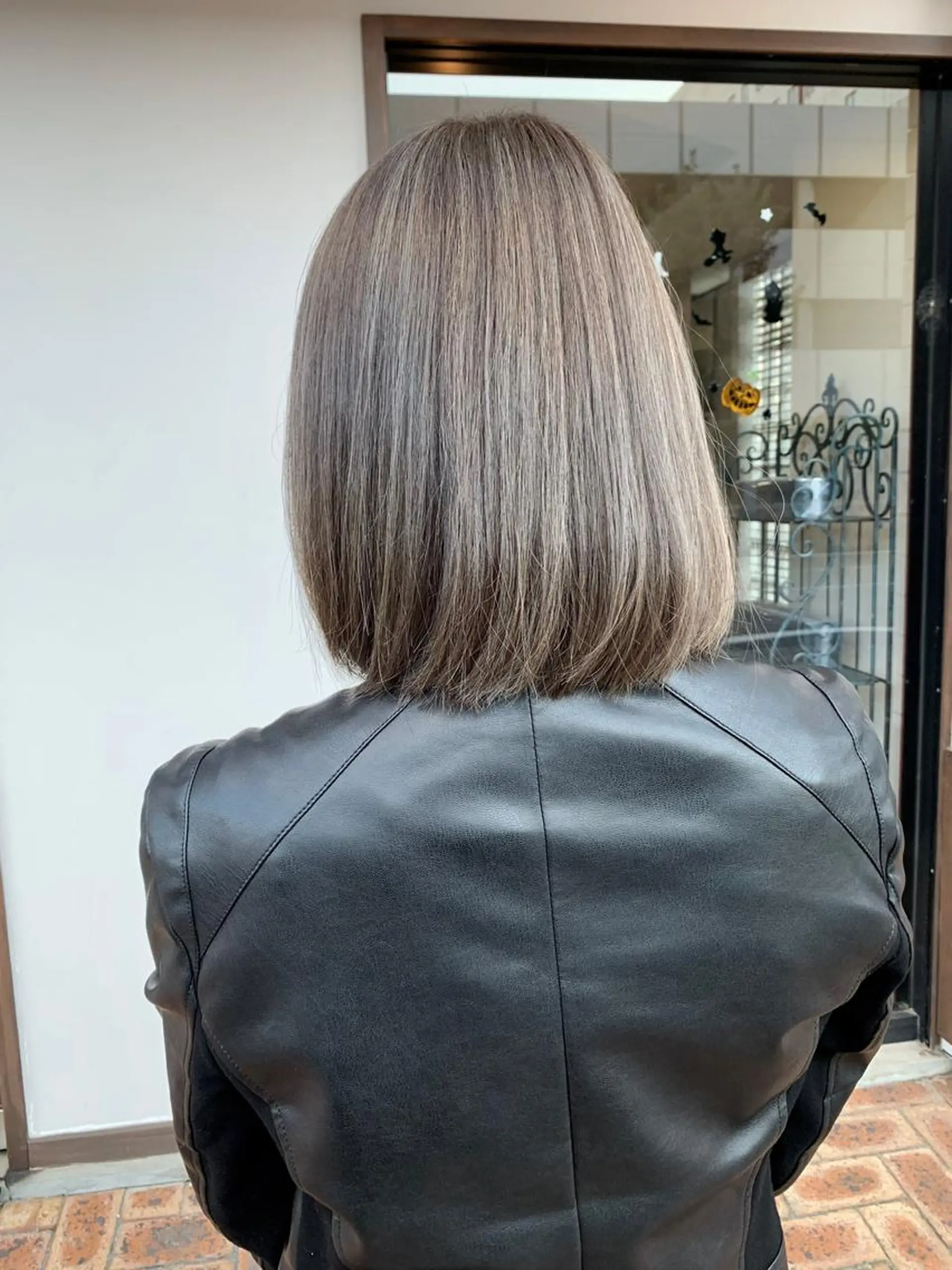 ミディアム ハイライト レディース専用🌷咲 の垢抜けブリーチ部屋のヘアスタイル