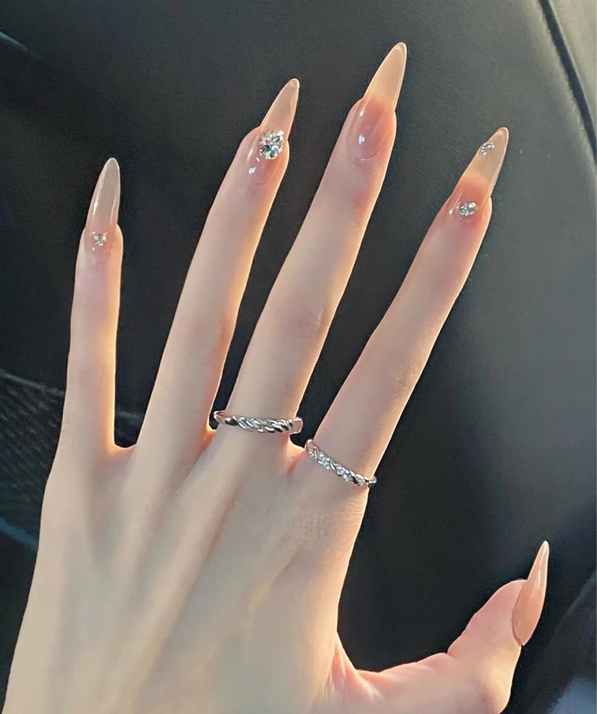 ネイル u1salon所属・ゆい ユイのネイルデザイン