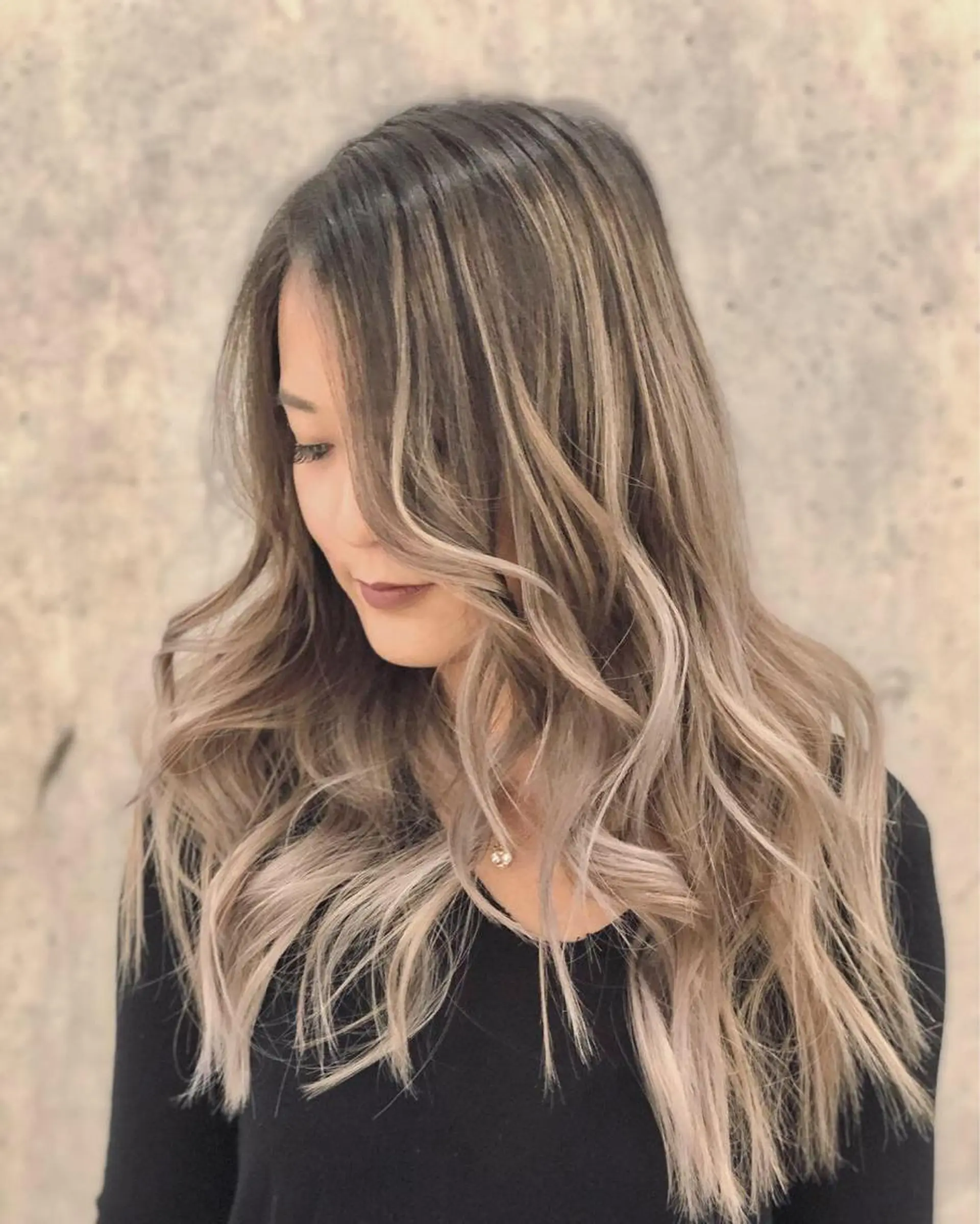 ロング カラー バレイヤージュ ベージュカラー ブリーチ 透明感カラー ダブルカラー lafith hair dope所属・[外国人風カラー] 店長 田中健太のヘアスタイル