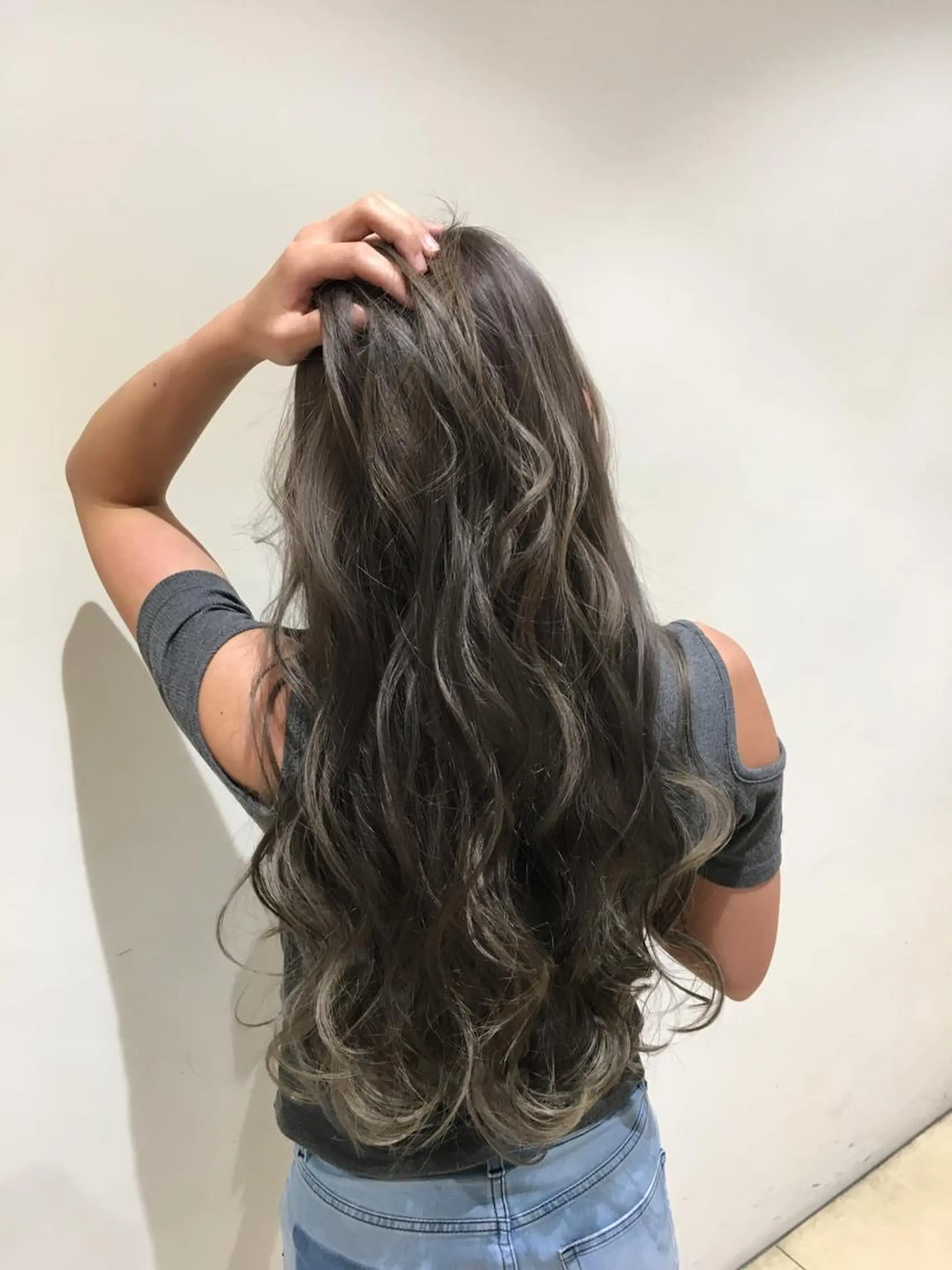 ロング Rubik's江坂 ルービックえさかのヘアスタイル