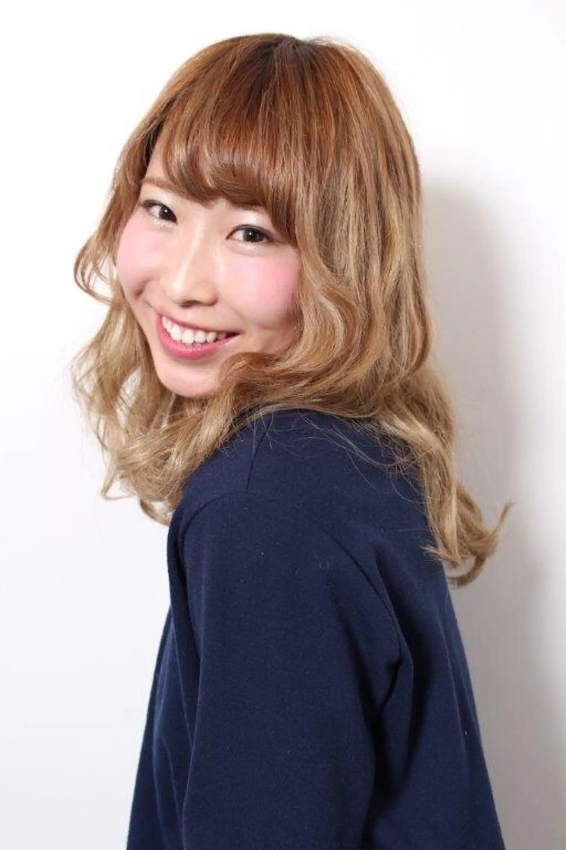 ミディアム セミロング ロング カラー パーマ 高橋 隆一のヘアスタイル