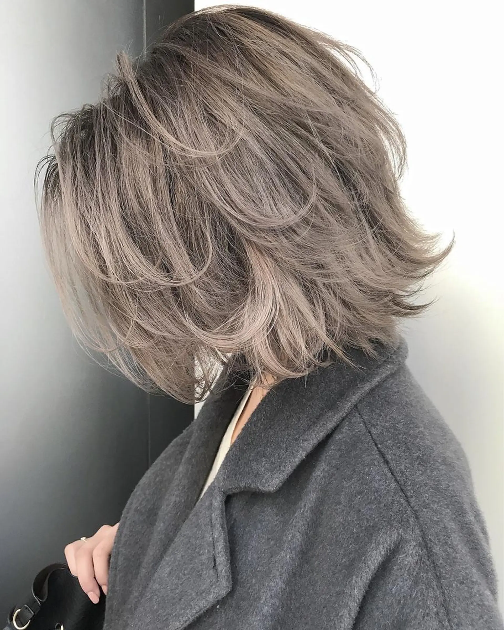 ショート カラー ヘアアレンジ グレージュ 髪質改善land千葉所属・阿部 圭悟のヘアスタイル