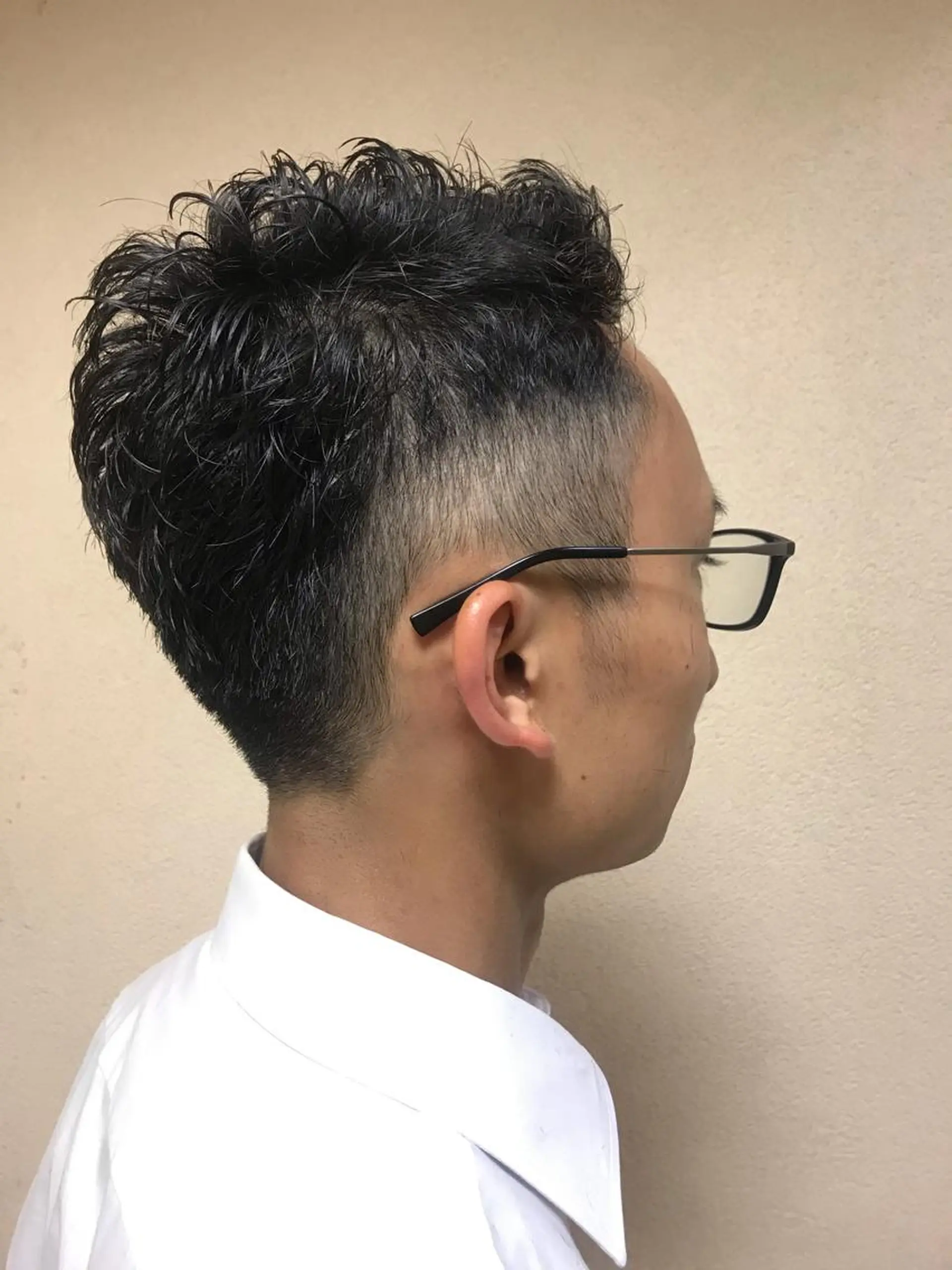 メンズ 透明感カラー・ 髪質改善🩵イケダのヘアスタイル