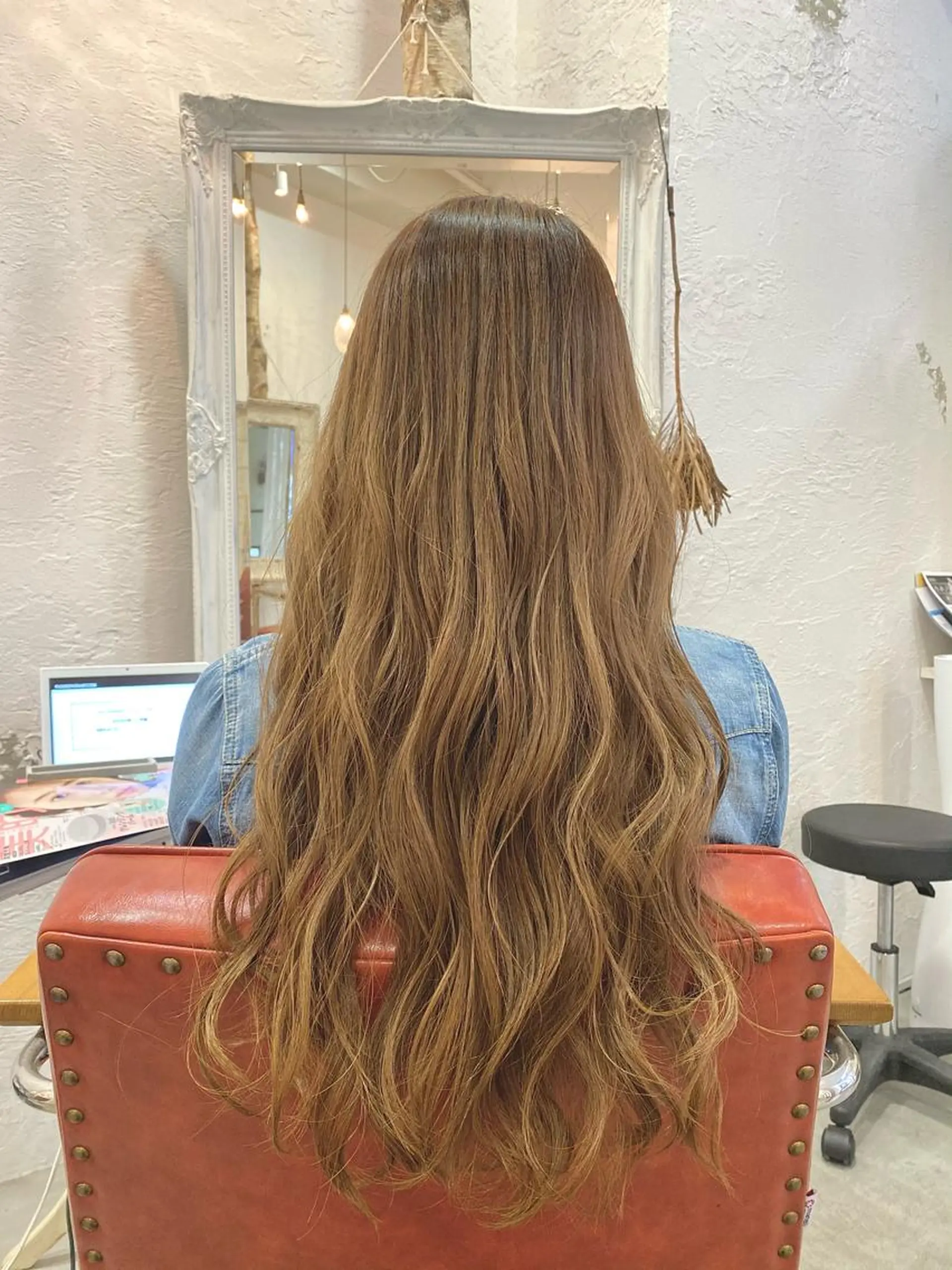 ロング カラー ベージュカラー ミルクティーベージュ ⭐中崎 さゆり⭐のヘアスタイル