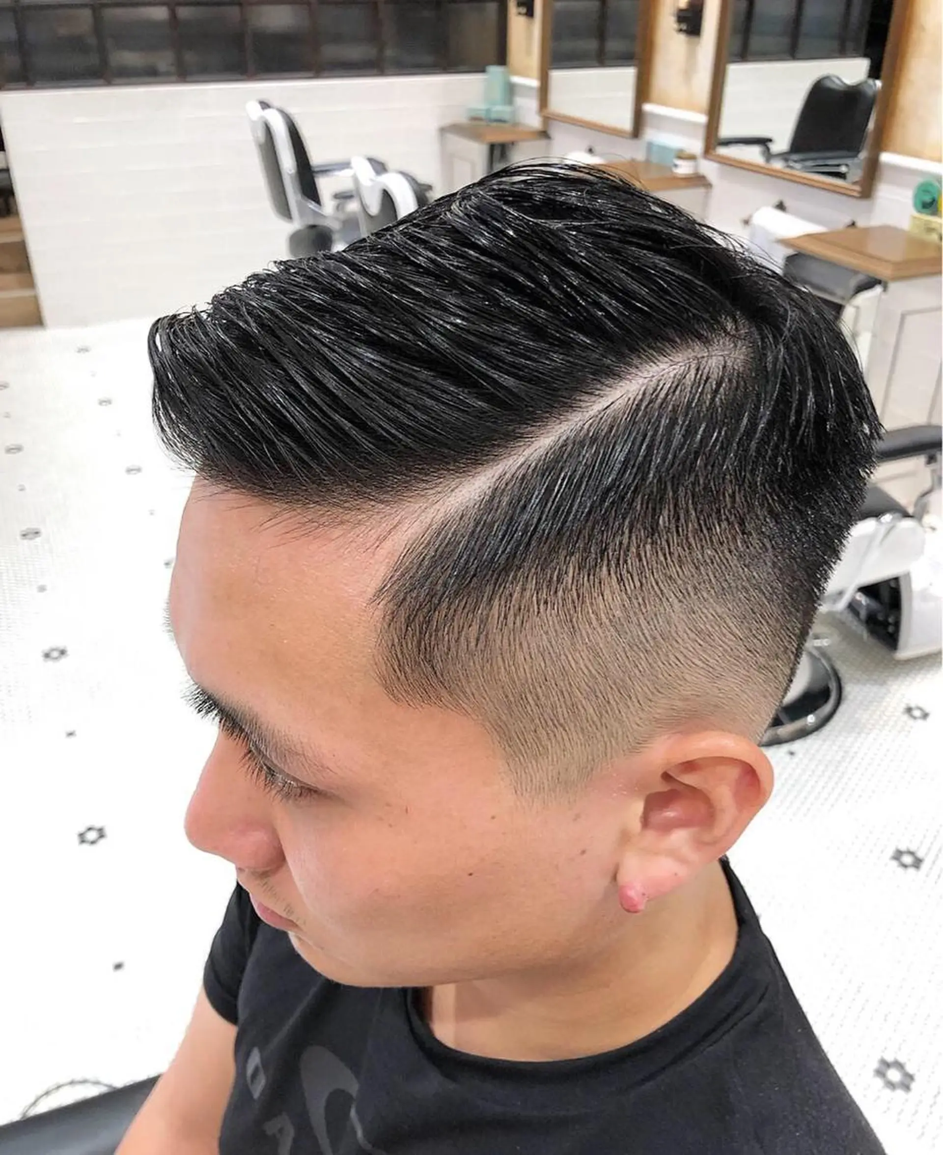 パーマ メンズ THE AWESUM所属・メンズスタイル強化中 TONNY（トニー）のヘアスタイル