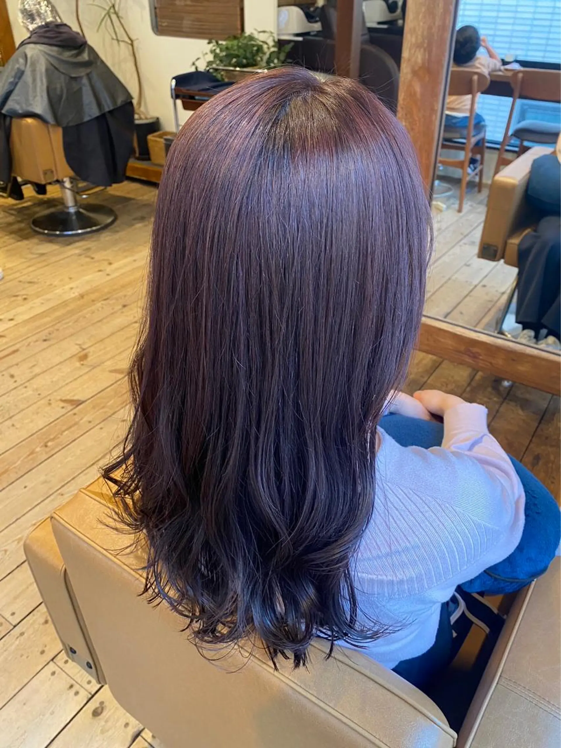 ロング カラー アッシュ 透明感カラー ラベンダーカラー ラベンダーアッシュ -Lattan- 椎葉 智佳のヘアスタイル