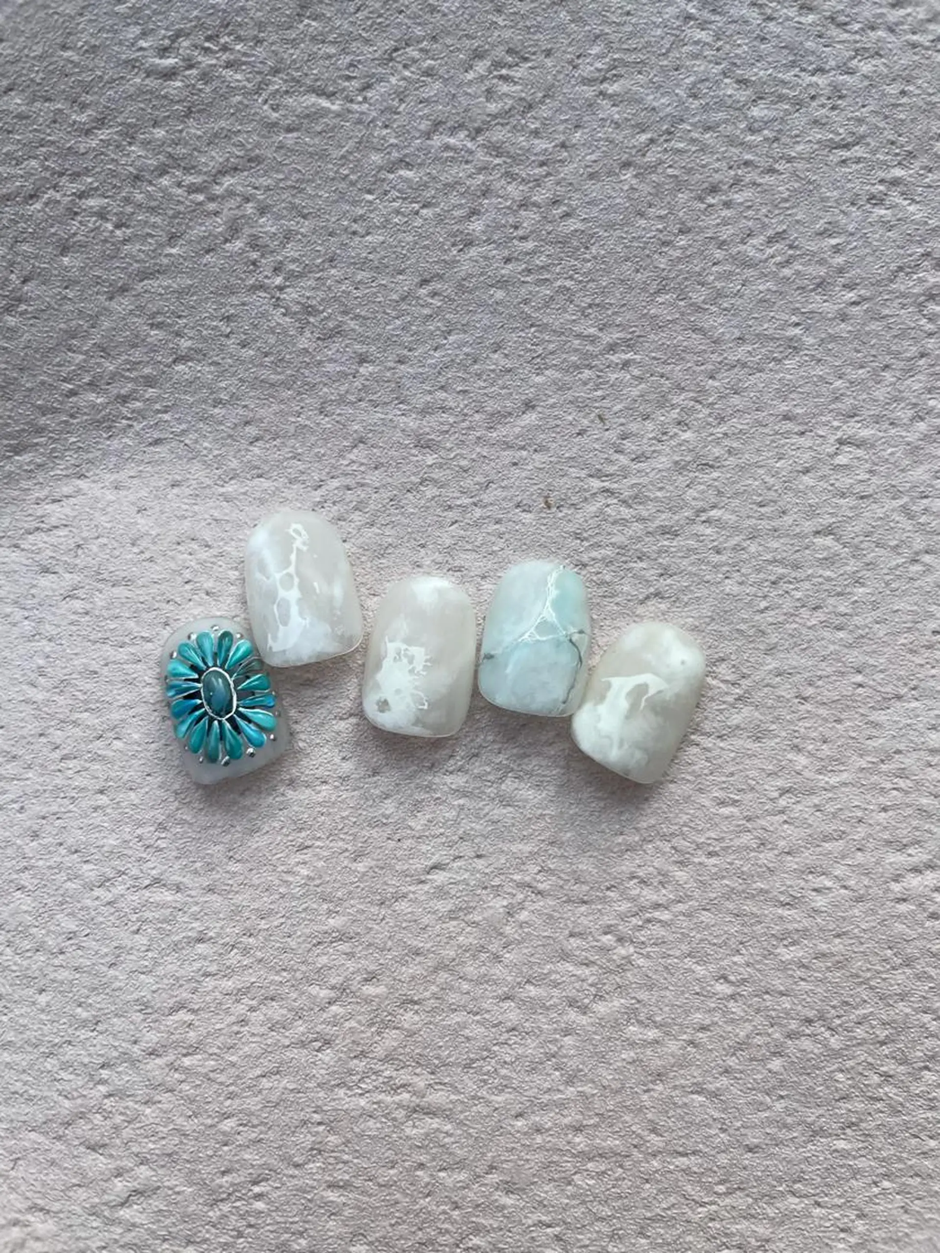 ネイル MH_ Nailのネイルデザイン