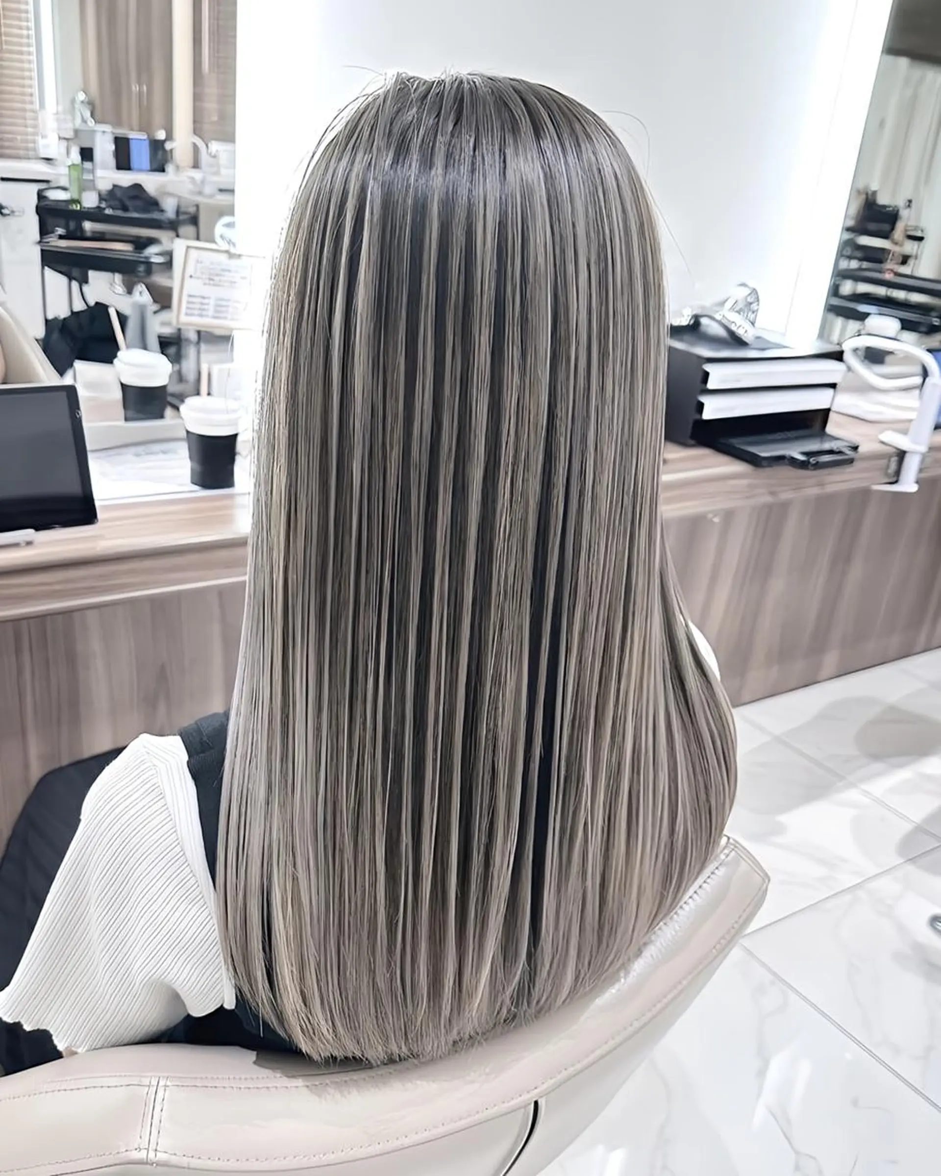 カラー ロング ブリーチ 髪質改善 ヘアカラー 渡邊楓果／髪質改善 ブリーチ/カラーのヘアスタイル