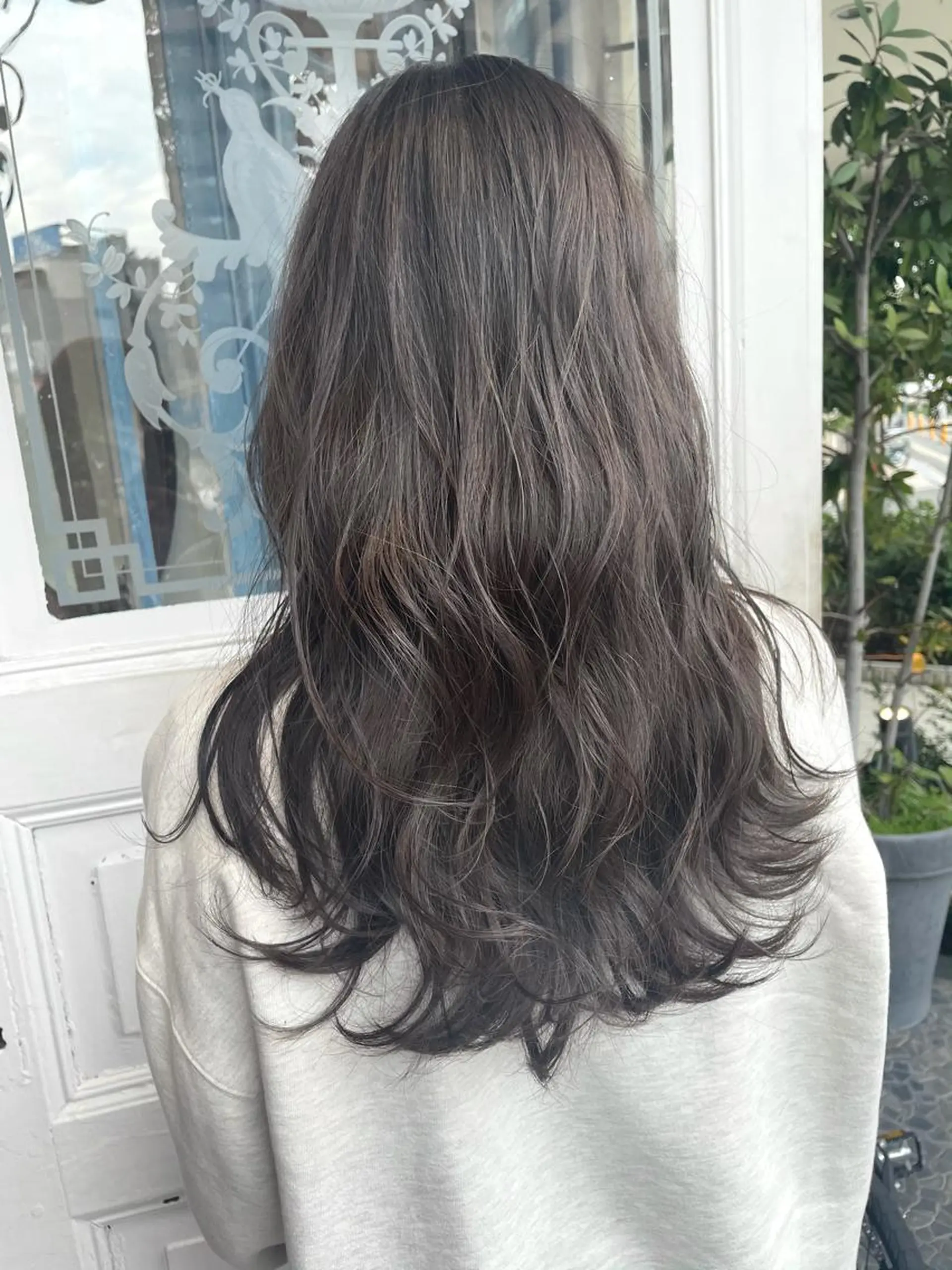 セミロング カラー 渡辺 瑠美のヘアスタイル