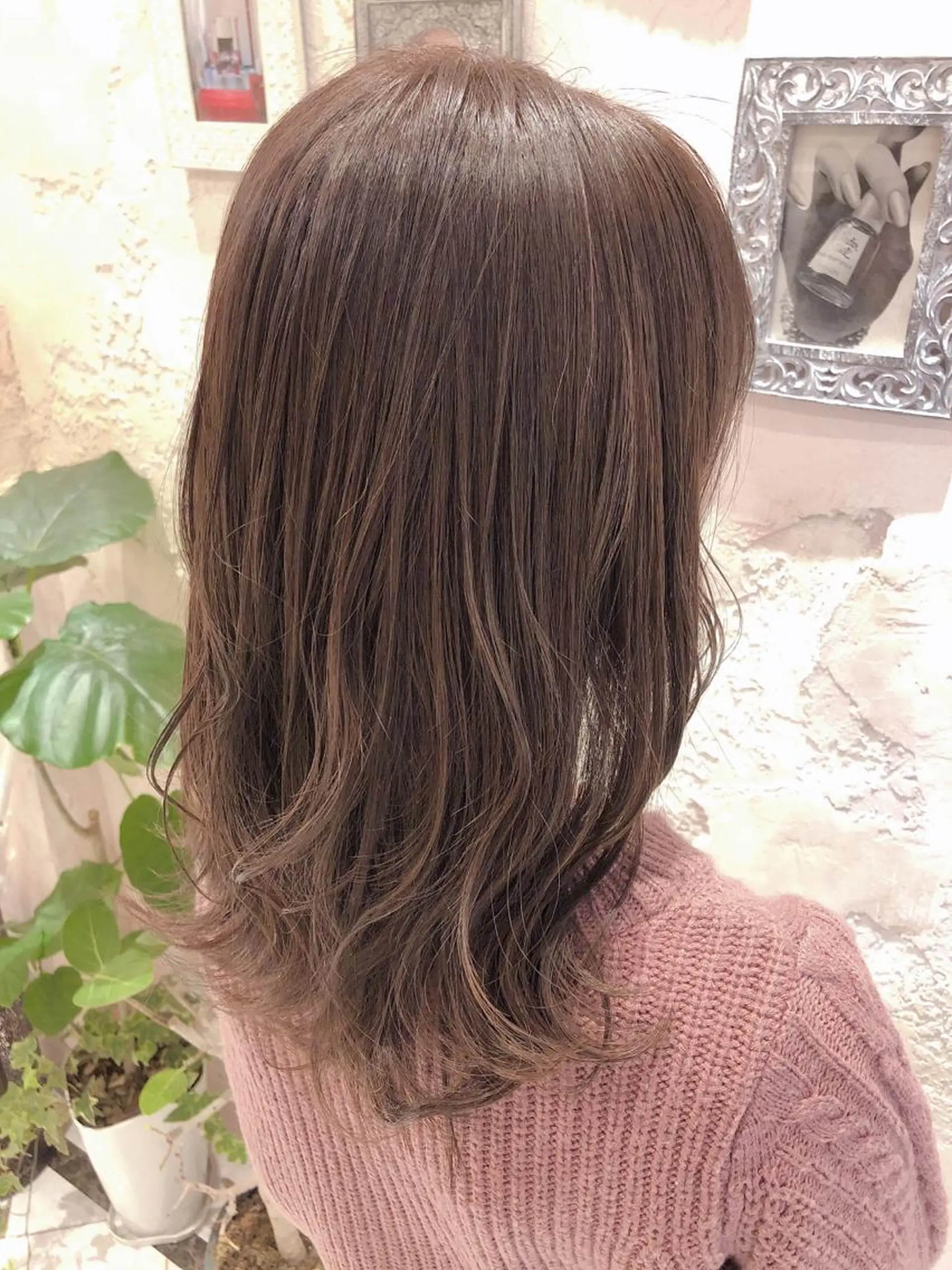 ミディアム カット ヘアカラー トリートメント 代表山口ひな 髪質改善のプロのヘアスタイル