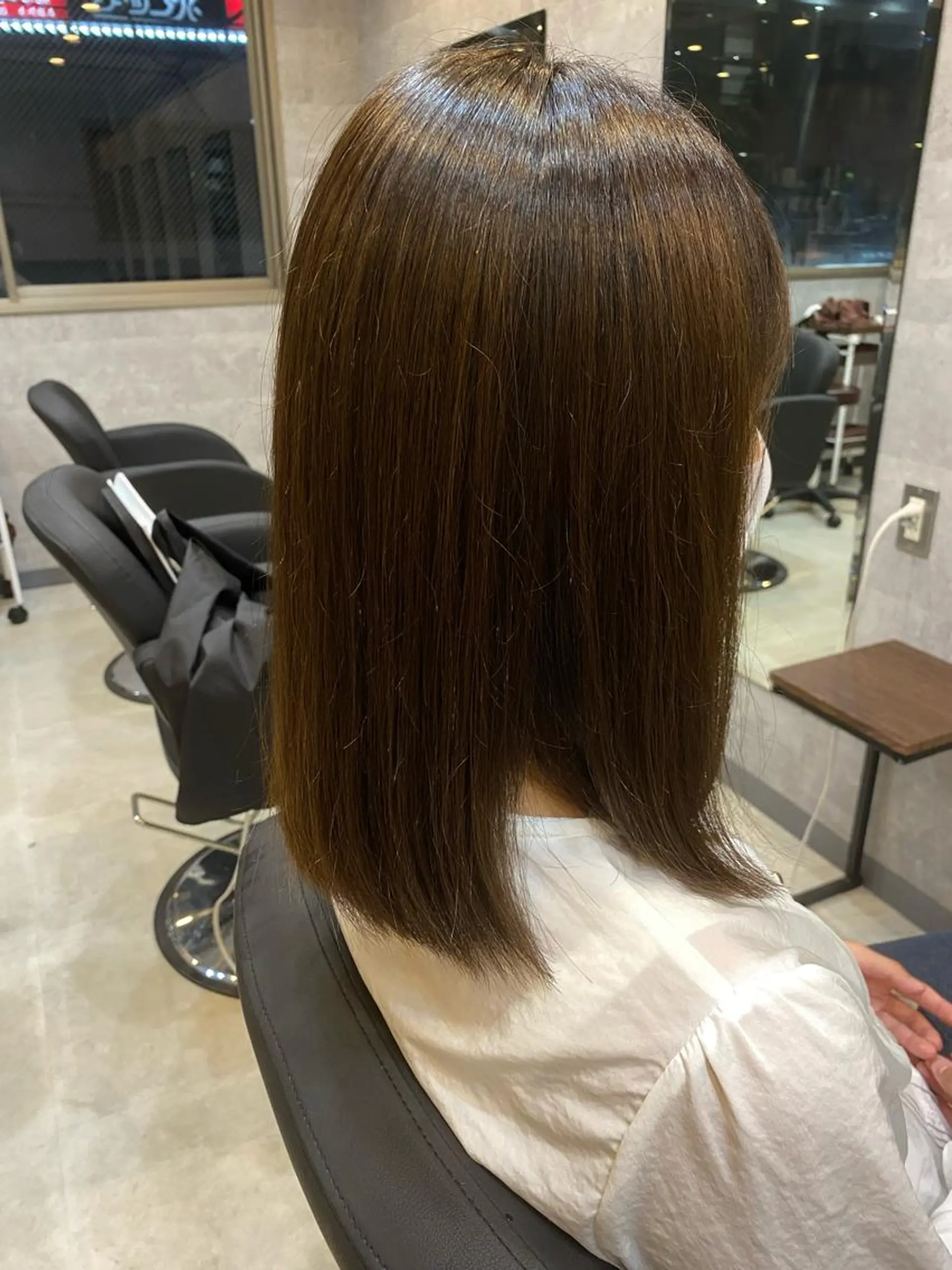 ミディアム カラー GLIDE所属・LAQ MINAのマツエク・マツパデザイン