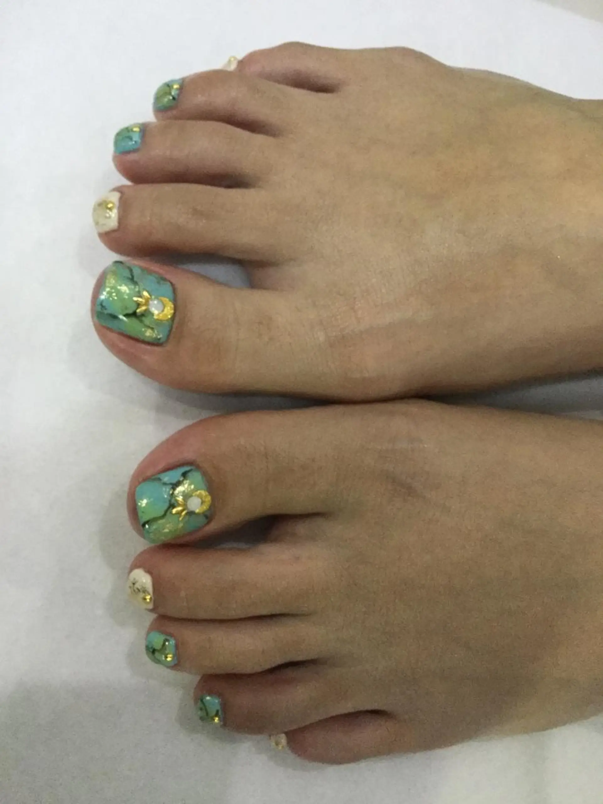 ネイル ハンドネイル 💎🐰 saki. m 🐰💎のネイルデザイン