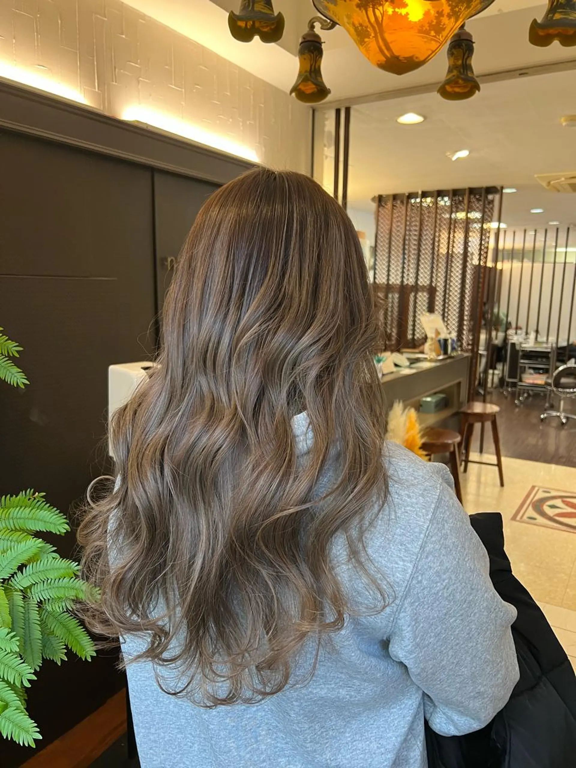 ロング カラー ナナナパレナ所属・NARUSE✂︎ カラースペシャリストのヘアスタイル