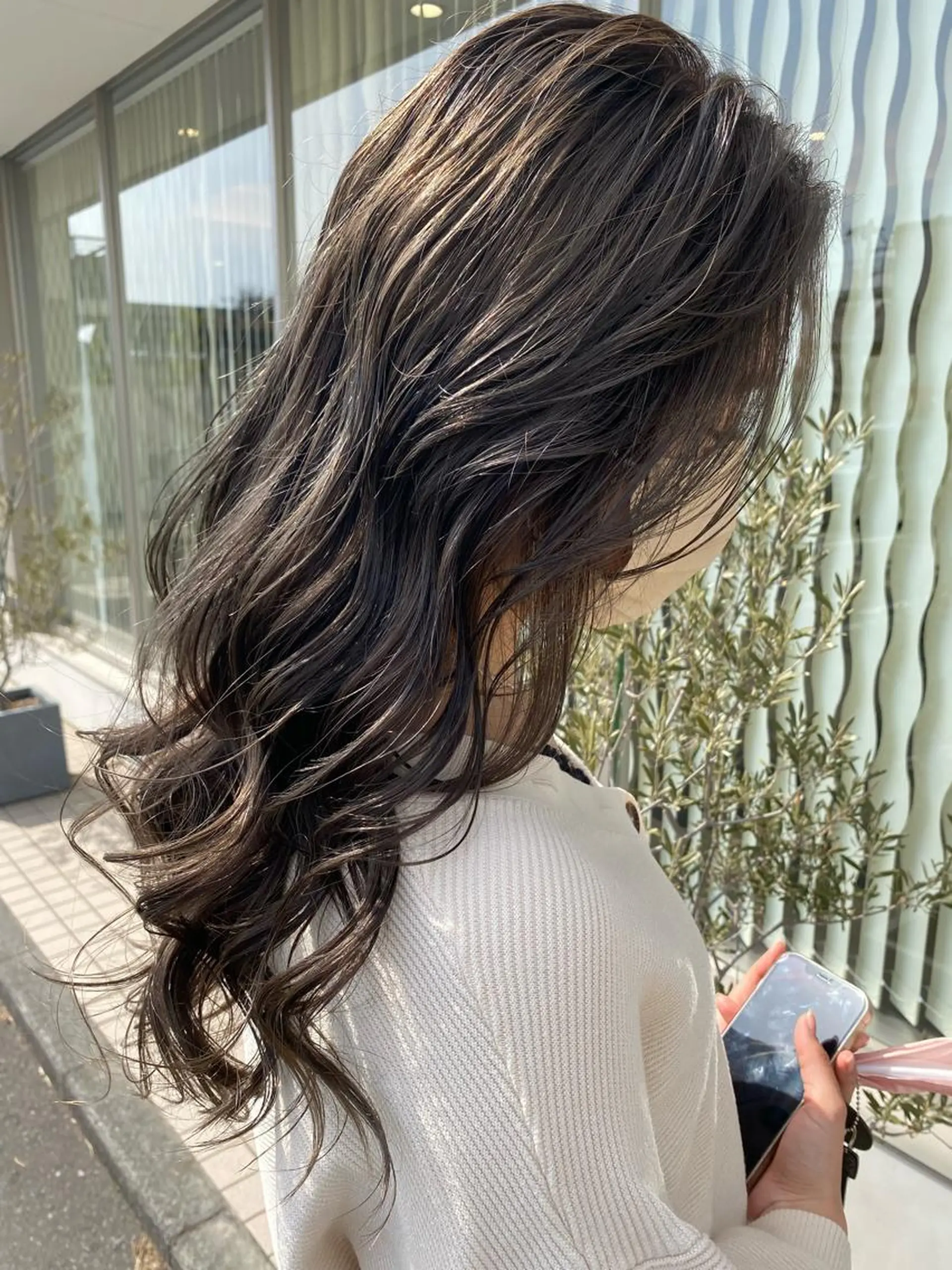 ロング カラー ヘアアレンジ 透明感カラー ハイライトカラー ハイライト カット ヘアカラー 渡辺　亮/ 白髪ぼかし/髪質改善のヘアスタイル