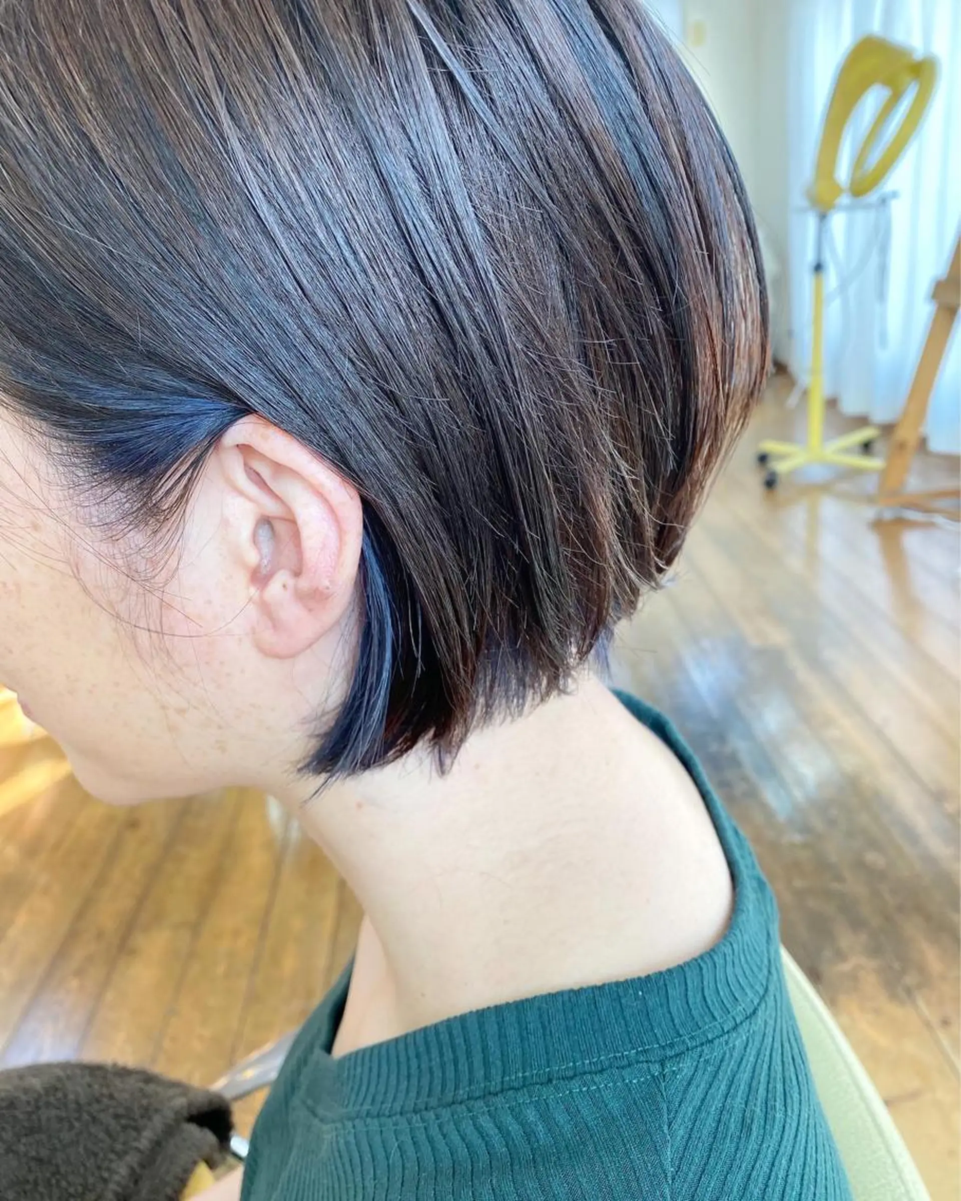 ショート カラー 荒木 ひろかのヘアスタイル