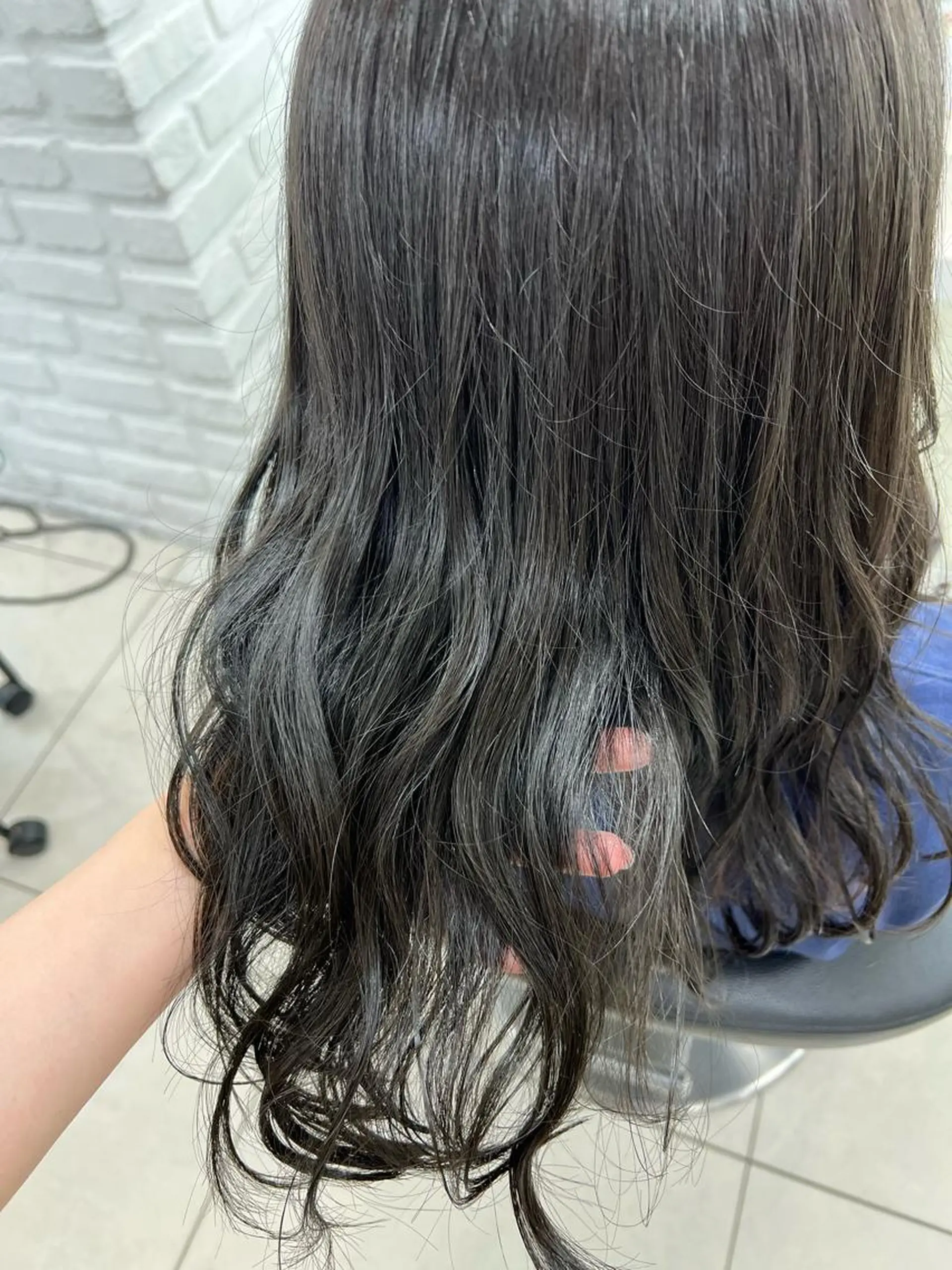 セミロング カラー ブリーチ 透明感カラー グレージュ イルミナカラー ブリーチなしカラー カット ヘアカラー 【暖色カラー特化】 中山由梨のヘアスタイル