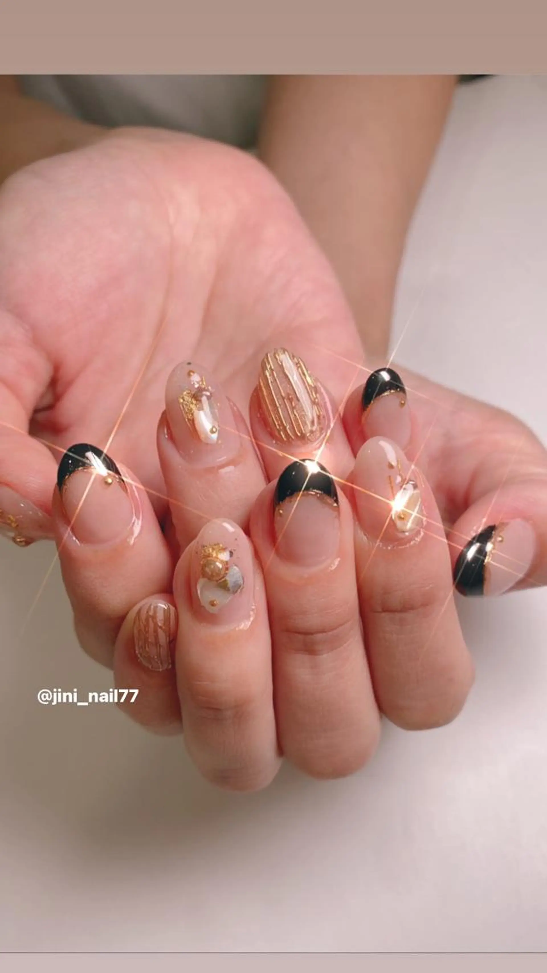 ネイル JINI NAIL所属・ジニ ネイルのネイルデザイン