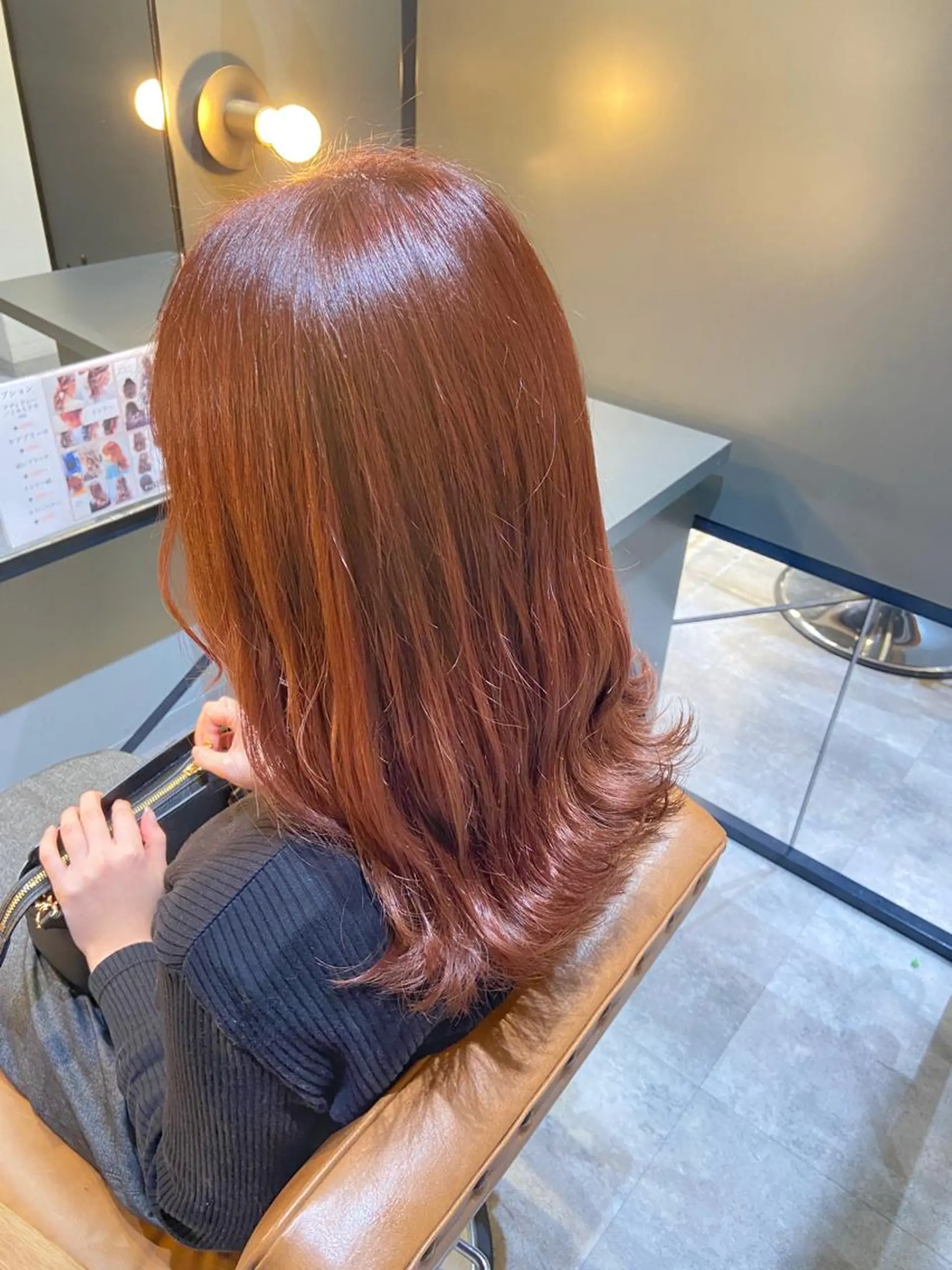 ロング カラー ブリーチ ブリーチなしカラー ピンクカラー ノイシキ サキのヘアスタイル