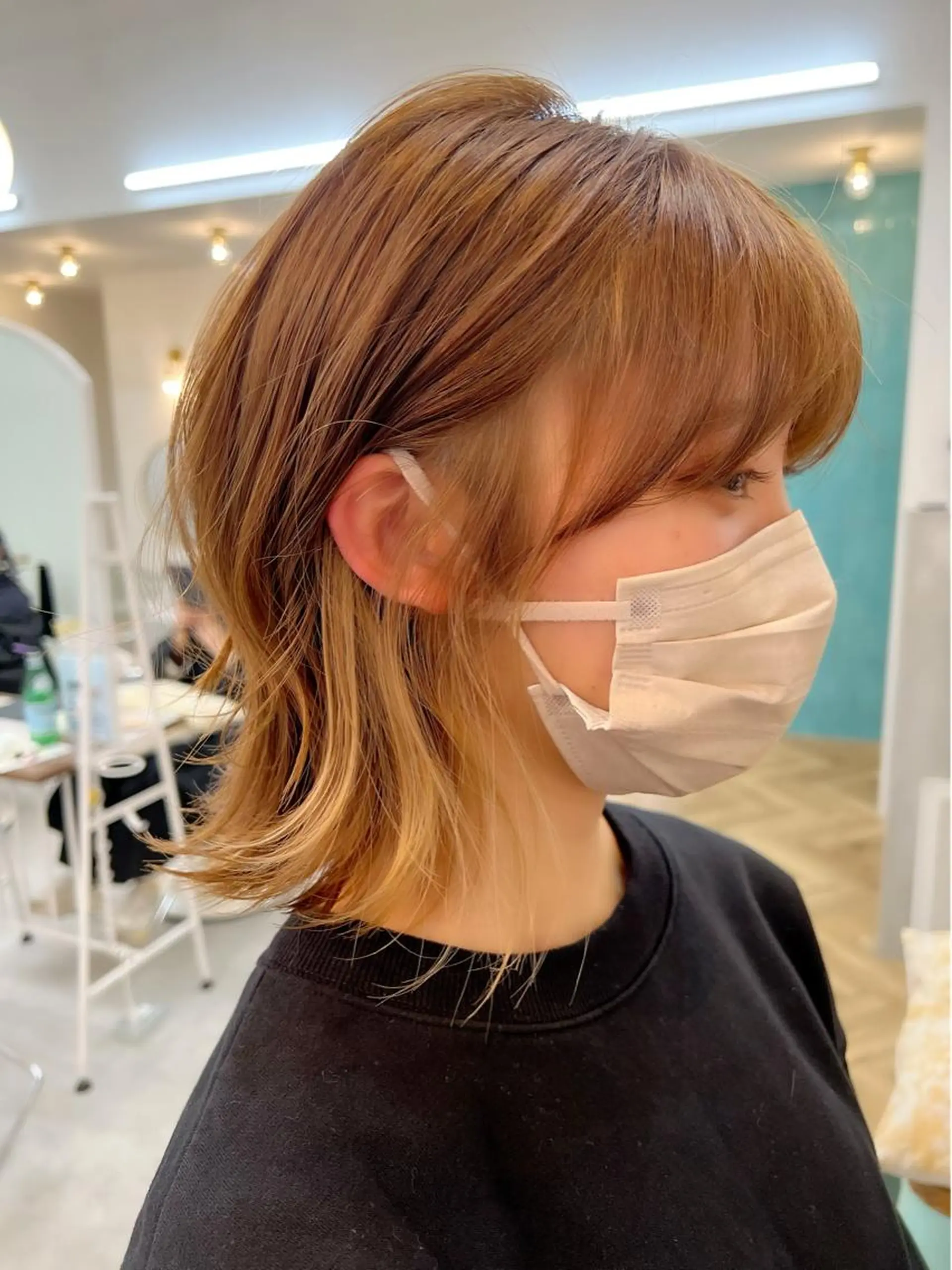 ミディアム カラー ベージュカラー イヤリングカラー ROMMY. ロミーのヘアスタイル