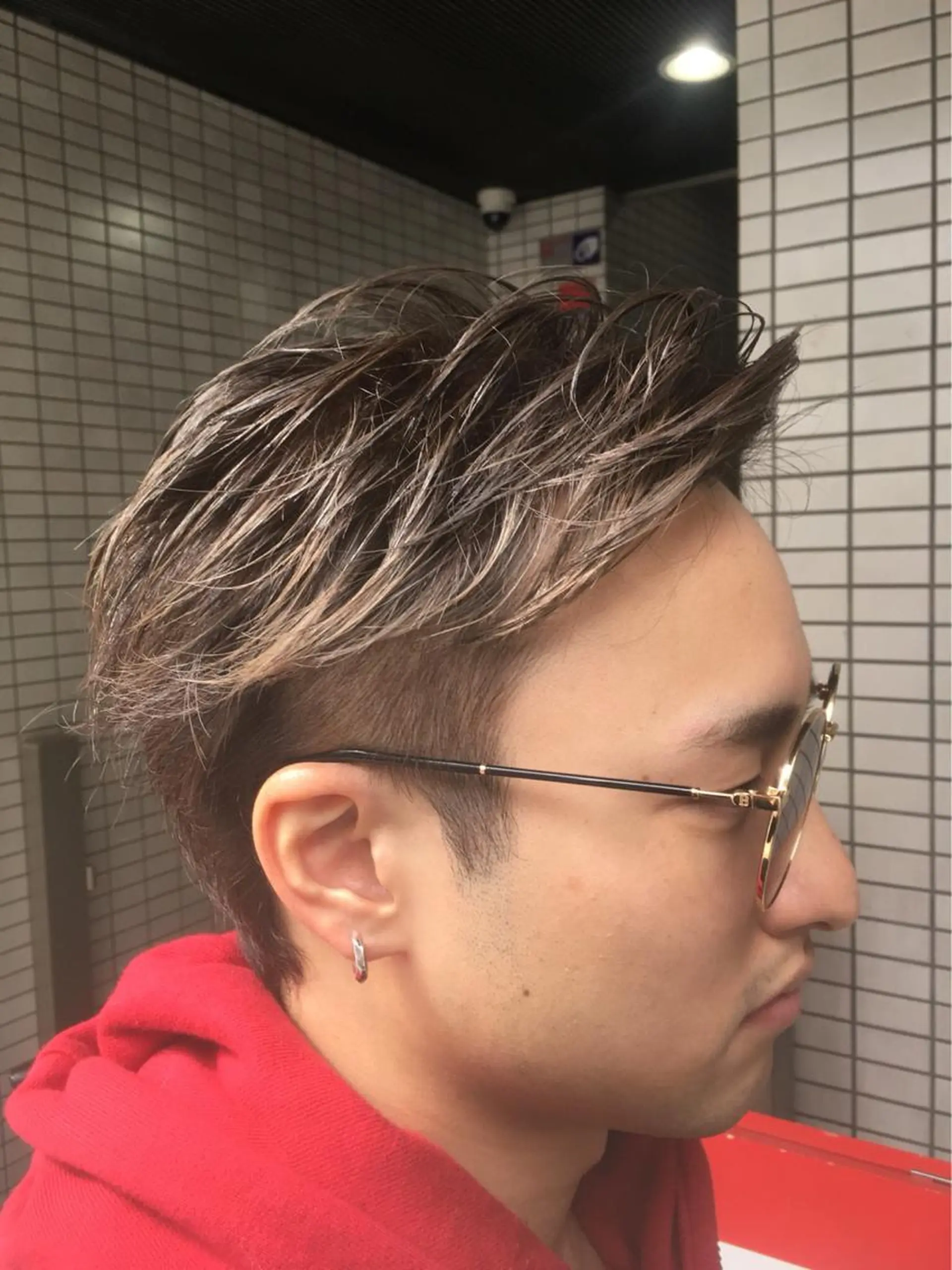 ショート カラー メンズ メンズブリーチ 刈り上げ アッシュ ブリーチ 透明感カラー カット トリートメント ✂︎中山竜哉✂︎ 川崎スタイリストのヘアスタイル