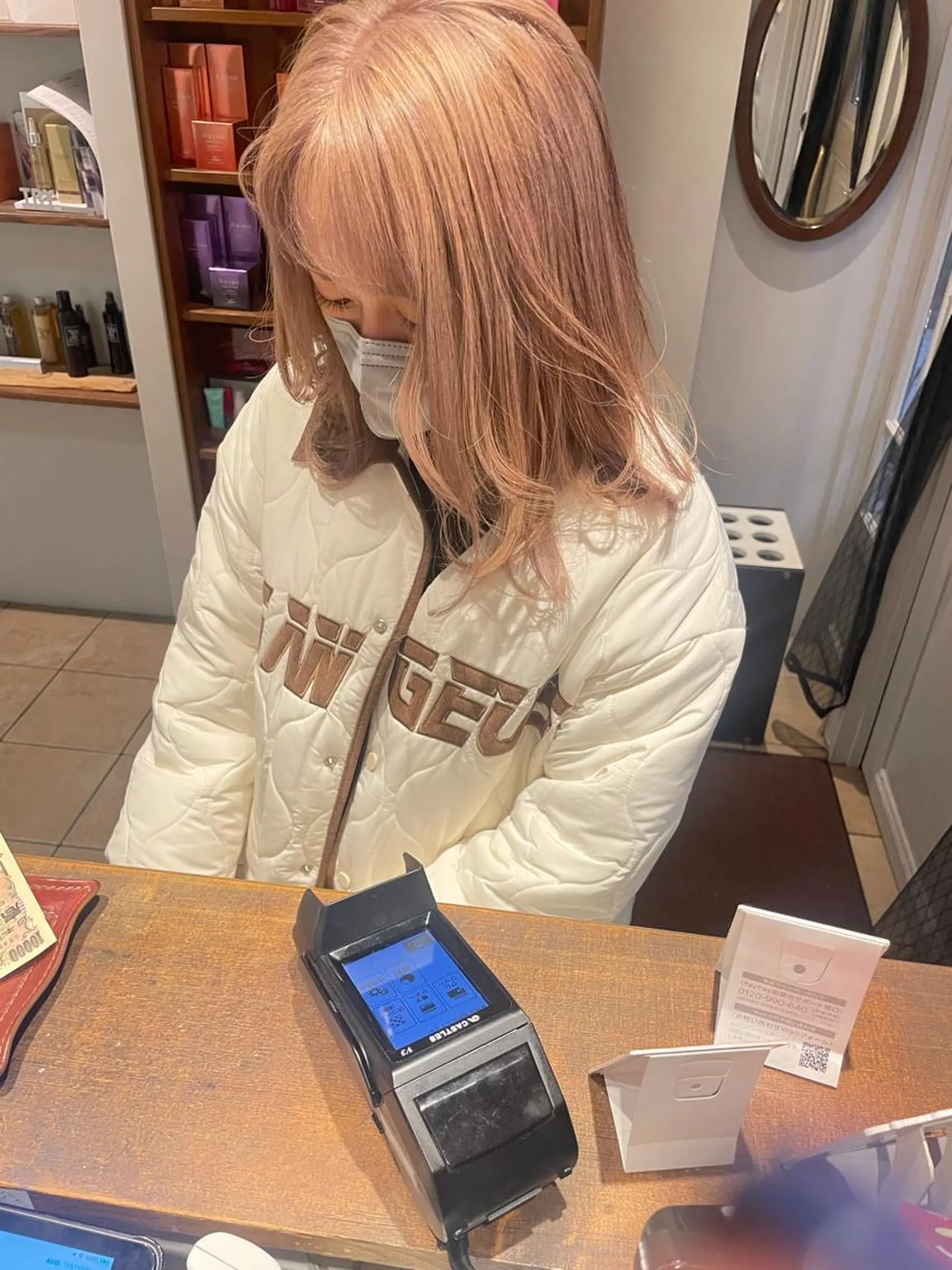 セミロング カラー 渡辺 瑠美のヘアスタイル