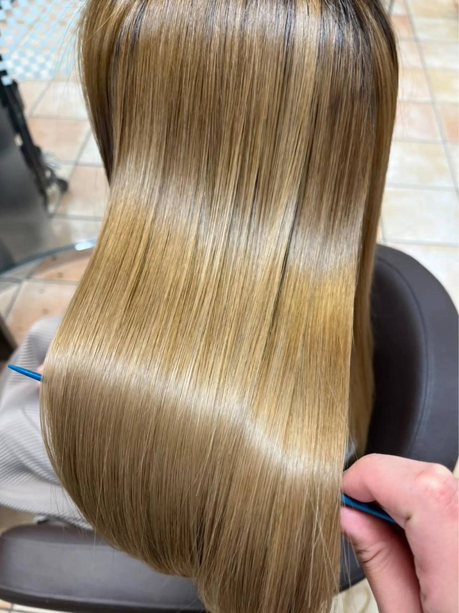 セミロング NYLON. 柏店所属・お悩み解決美容師🩷 ♠️ベテランそめやのヘアスタイル