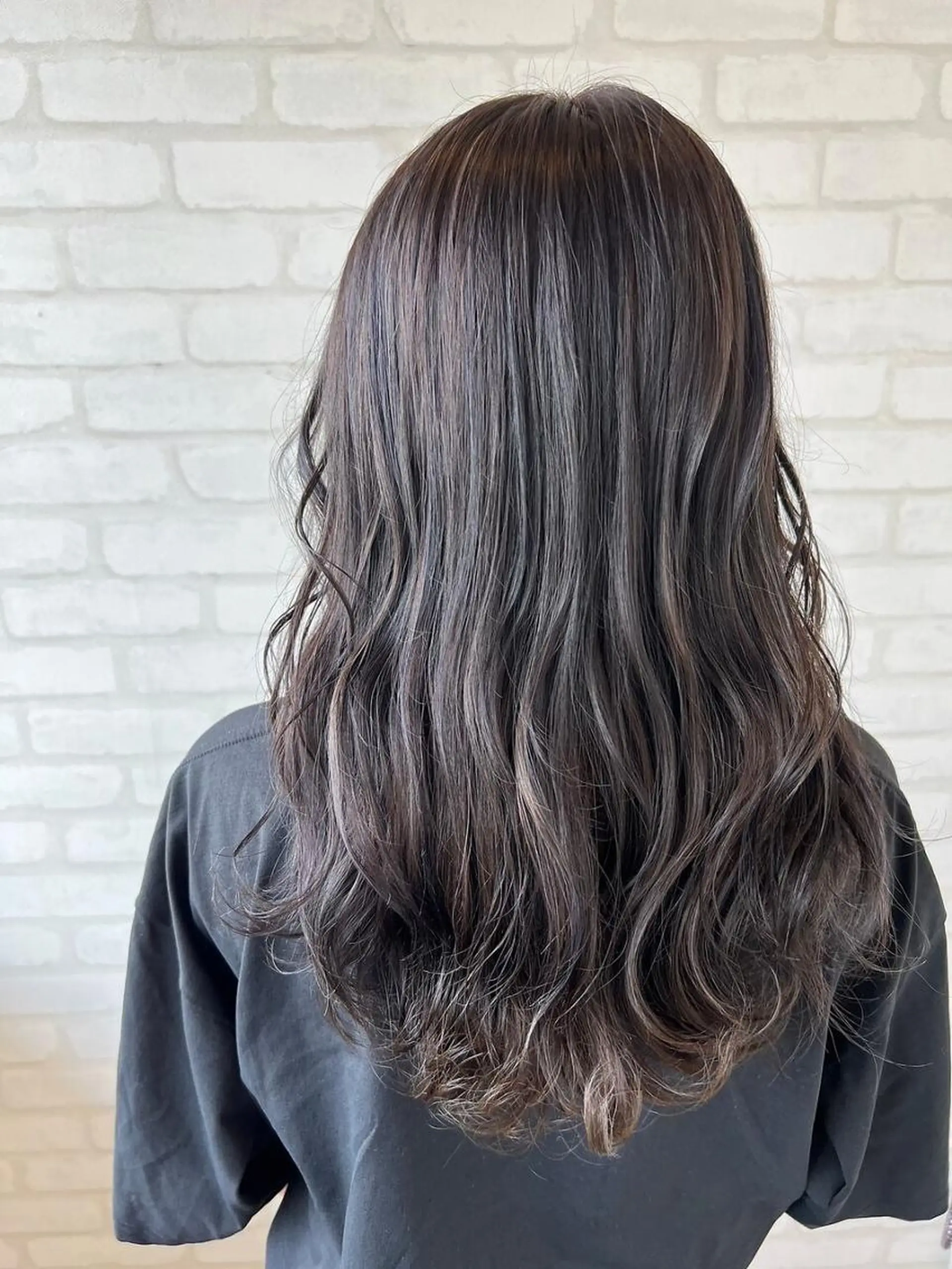 ロング カット ヘアカラー 松下 紗季のヘアスタイル