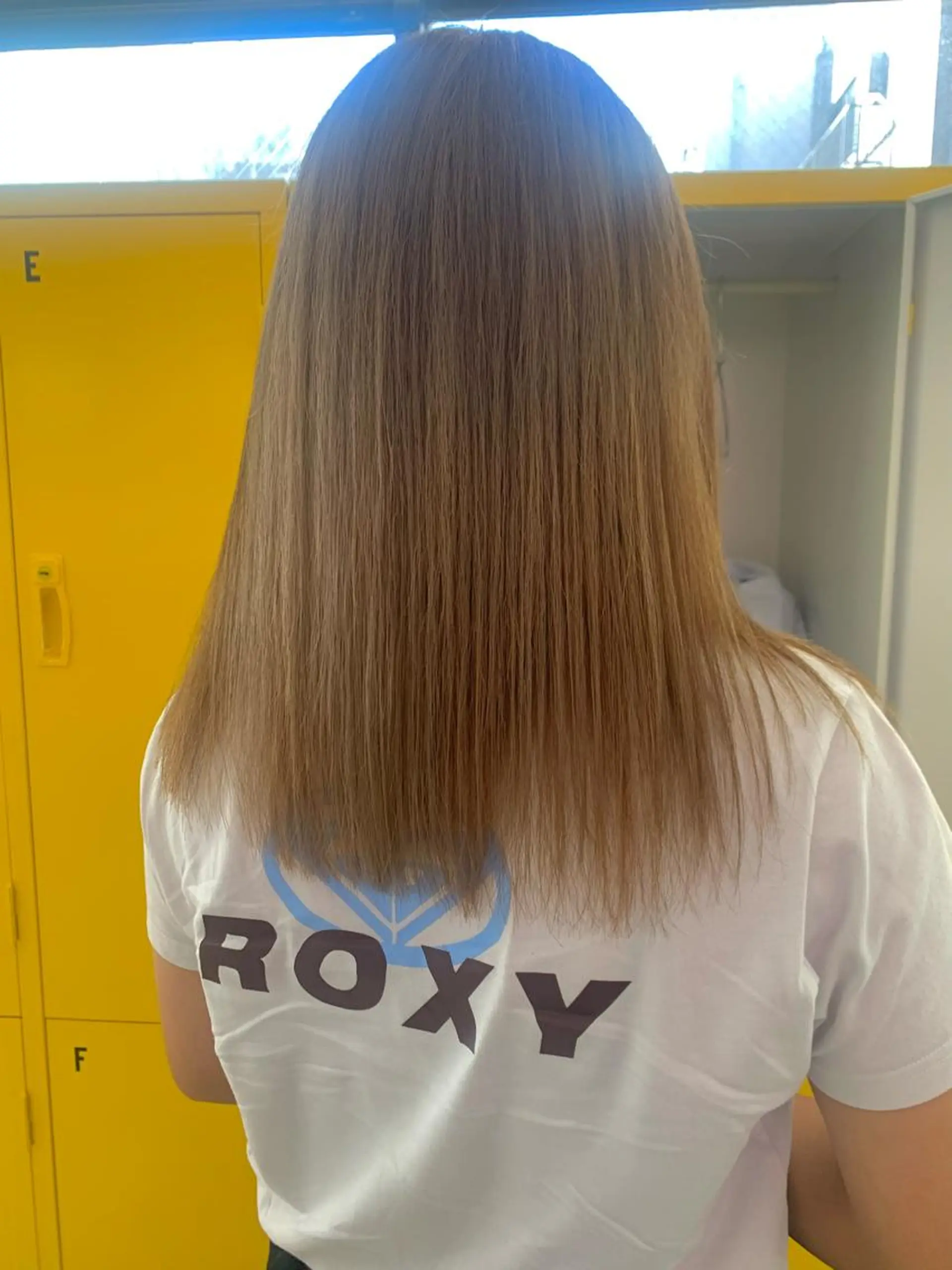 ロング カラー ヘアアレンジ 🧨ブリーチー×ボブ レイヤー💎じゅえるのヘアスタイル