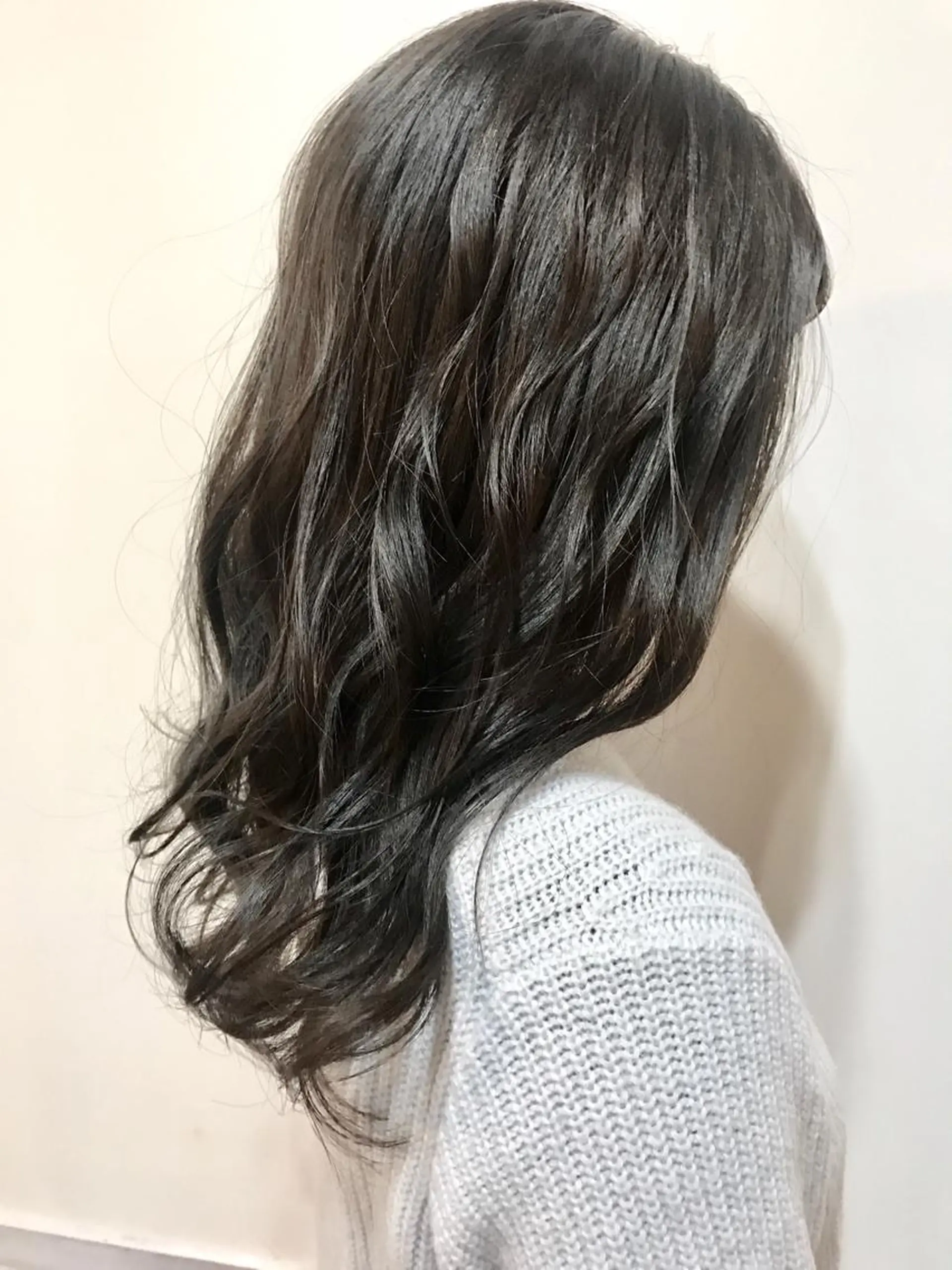 セミロング アッシュ 女性専用サロン 【中崎町】ゆきみのヘアスタイル