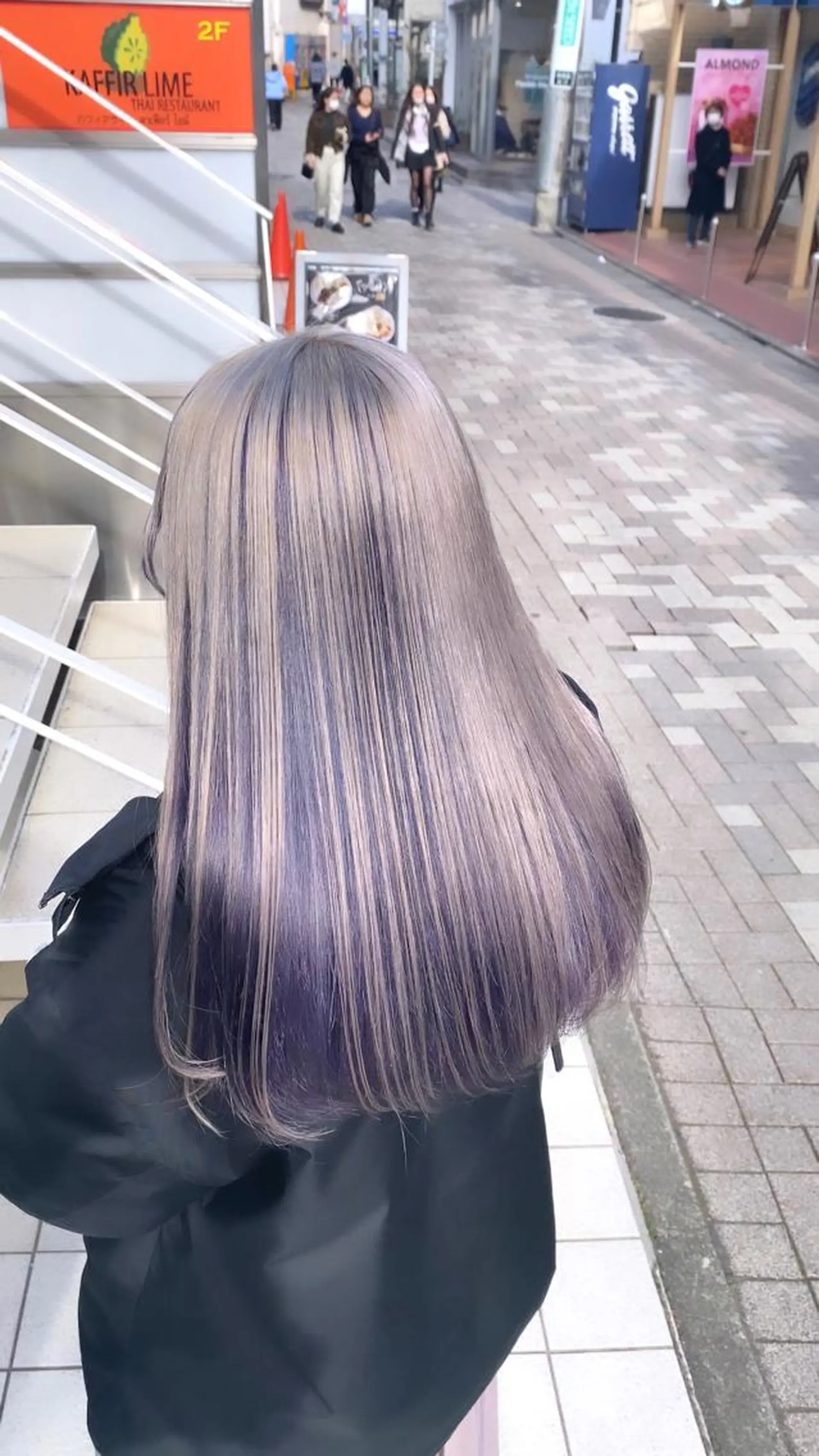 ロング カラー THESALONS所属・🤍ブリーチカラー /寄田龍樹🤍のヘアスタイル