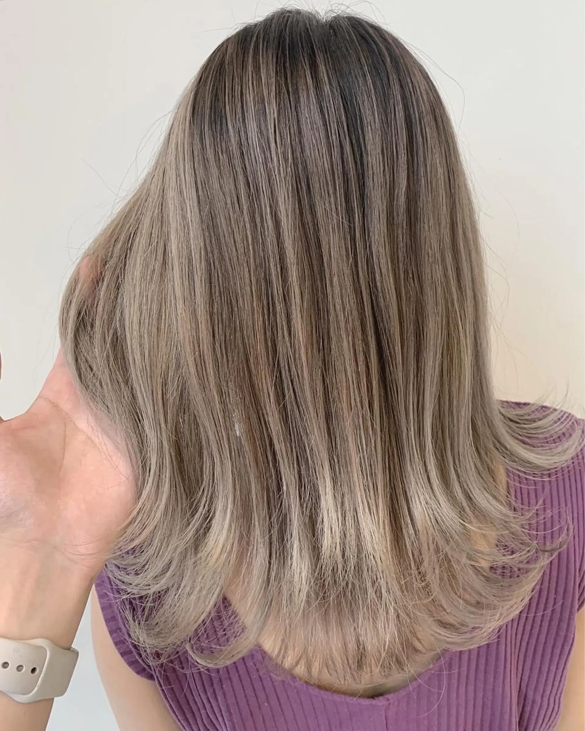 ミディアム カラー ヘアアレンジ 黒髪 ブリーチ ダブルカラー 【公式】amble luxe池袋東口🩷のヘアスタイル