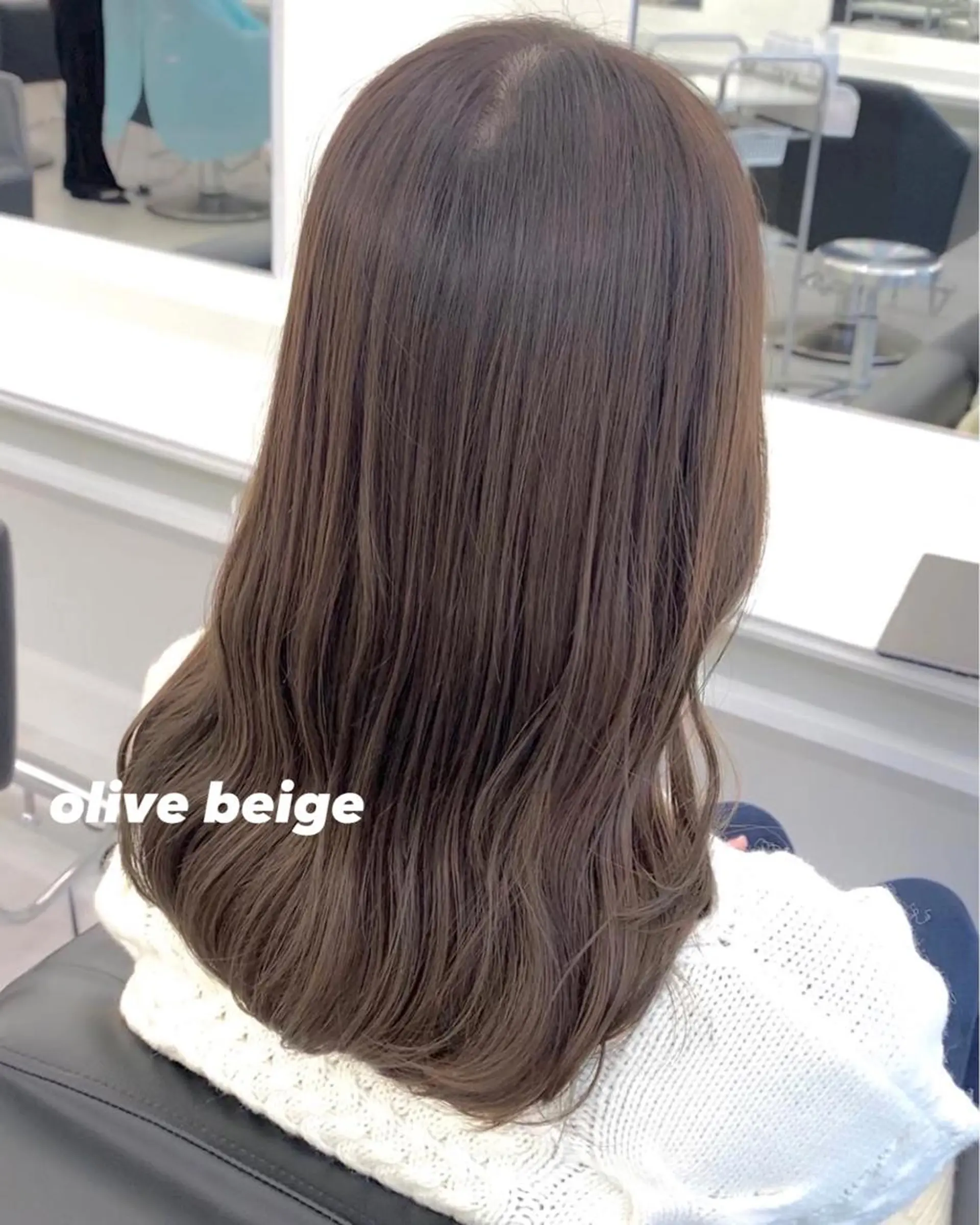 セミロング カラー GOODDAY ヘアサロンのヘアスタイル