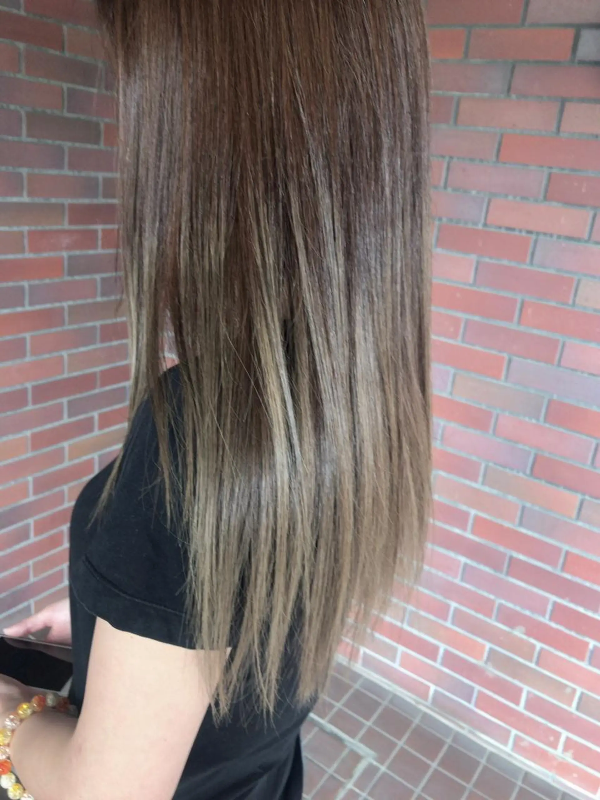 ロング カラー レイヤーカット匠 イソザキノリユキのヘアスタイル