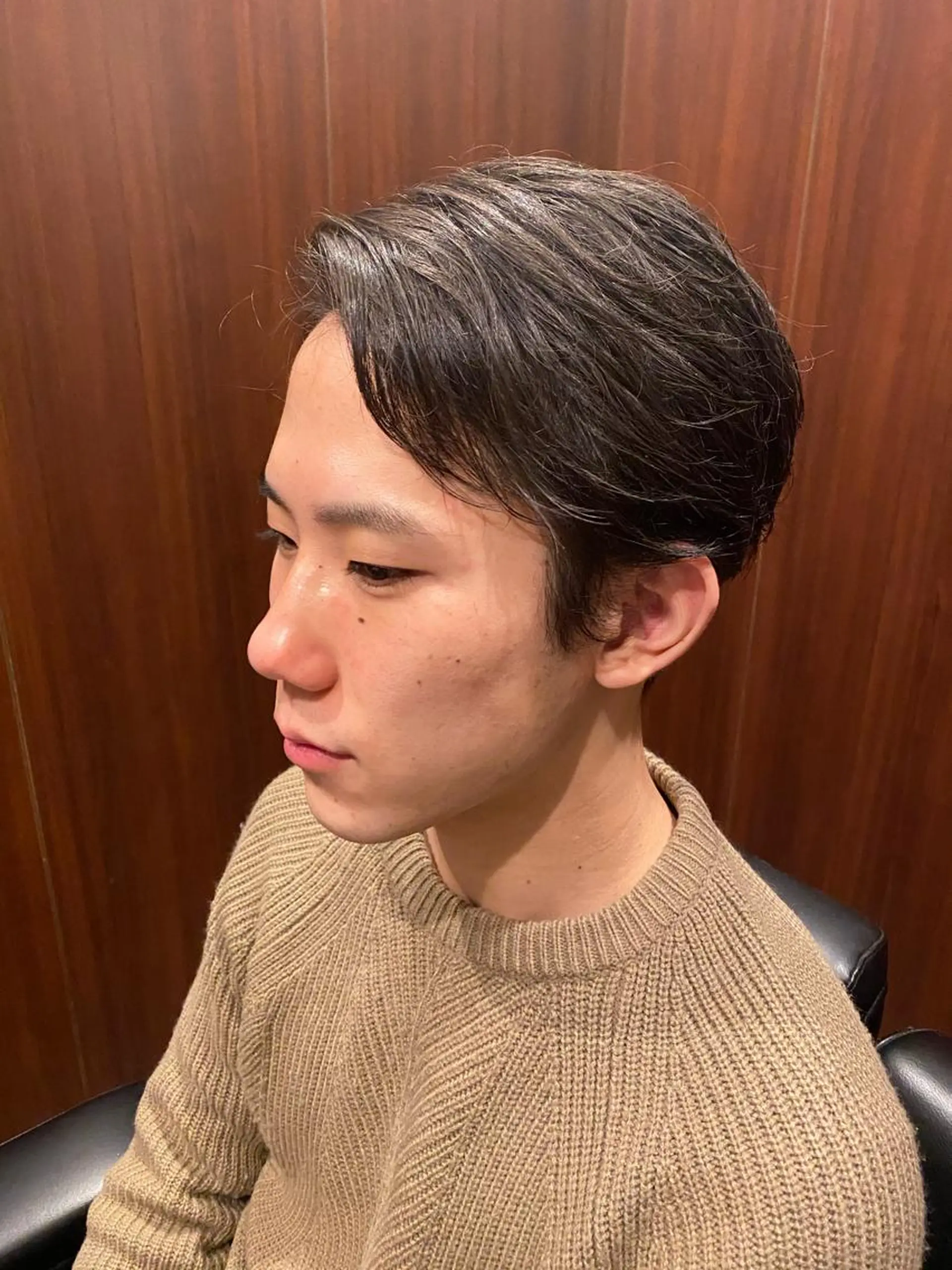 メンズ プレミアムバーバーヒロ銀座所属・成田 知佳のヘアスタイル