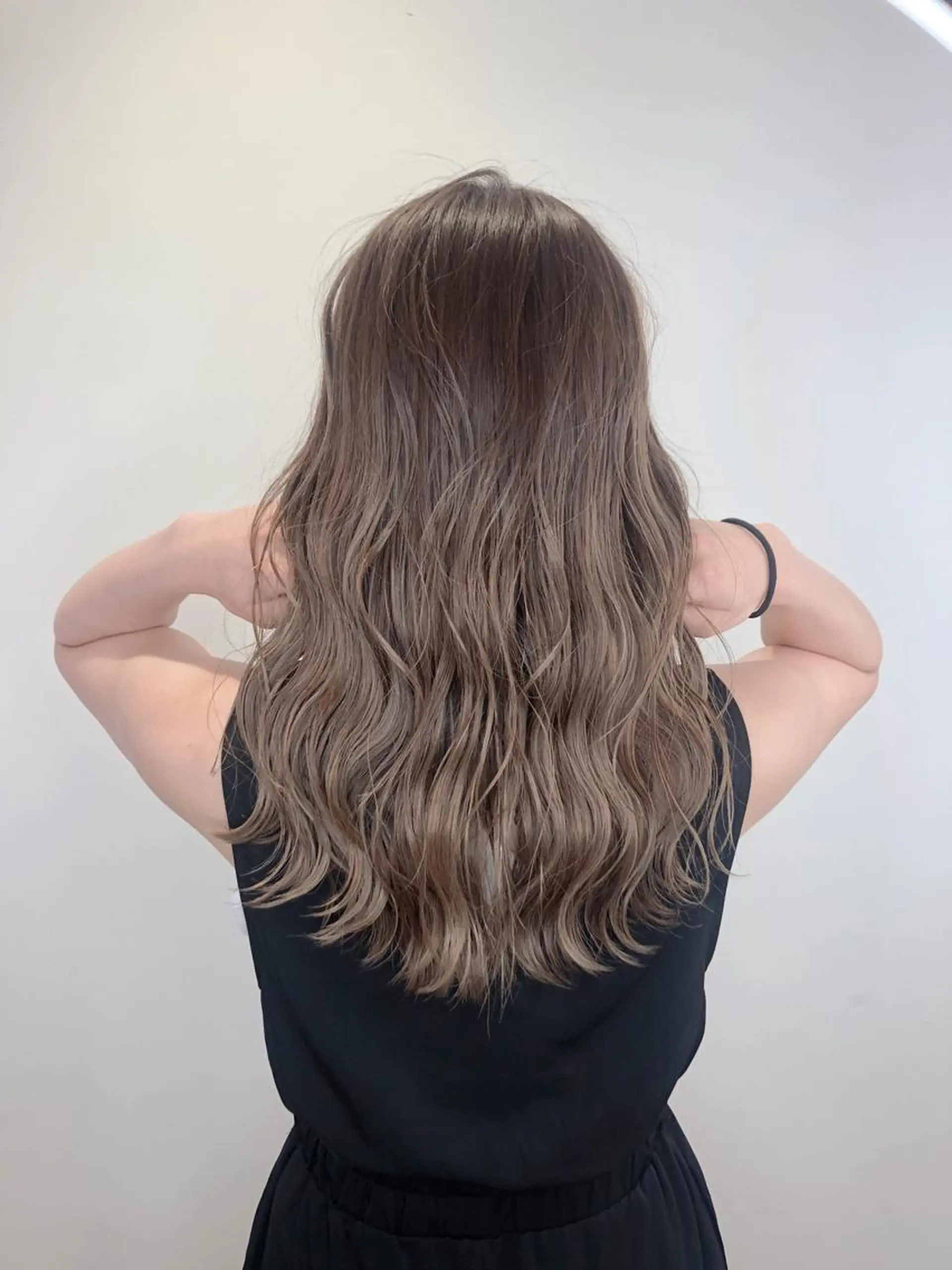 ロング カラー ヘアカラー トリートメント 関 京磨のヘアスタイル