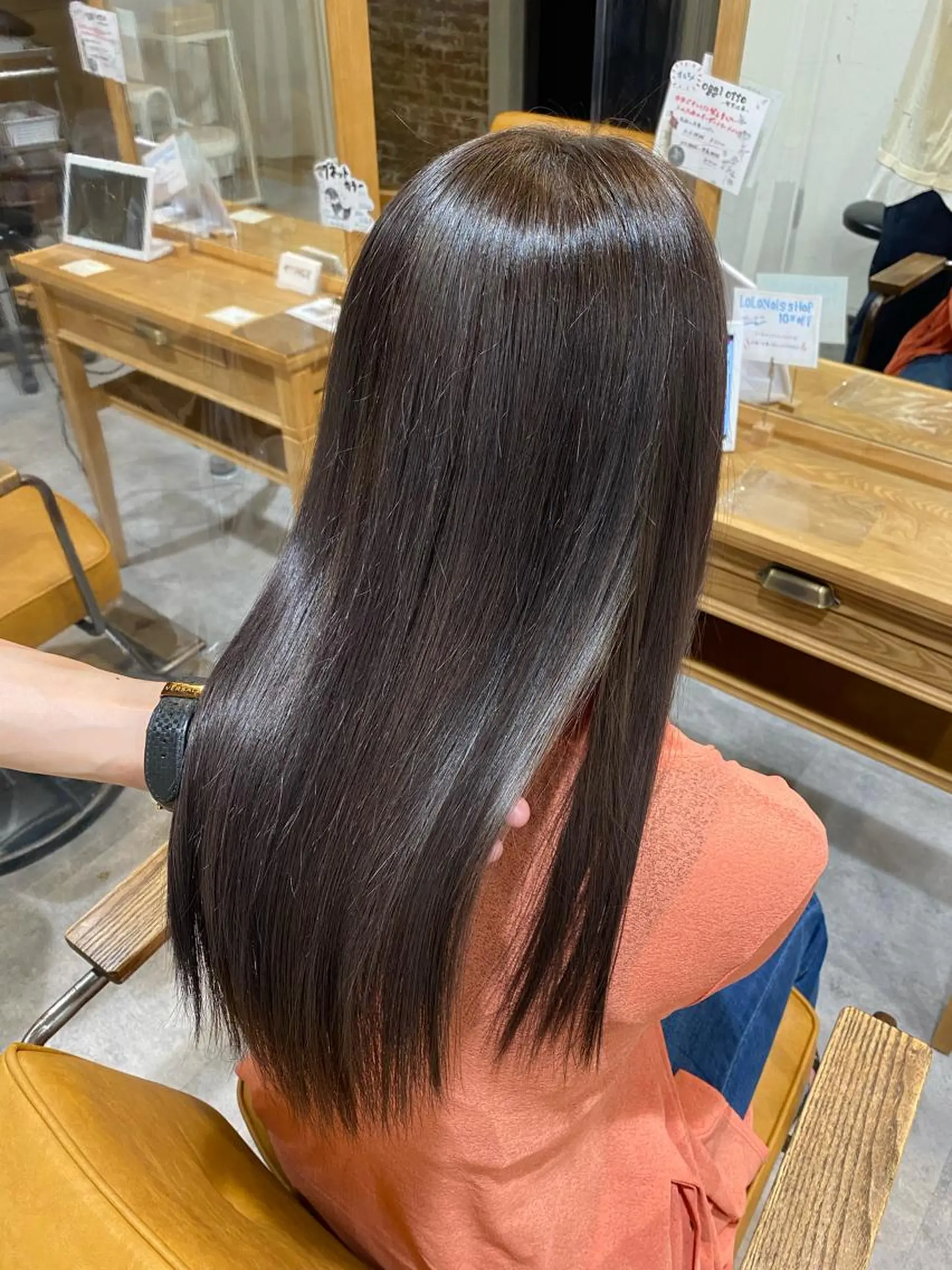 ロング カラー パーマ ストレートパーマ 石川 雅のヘアスタイル