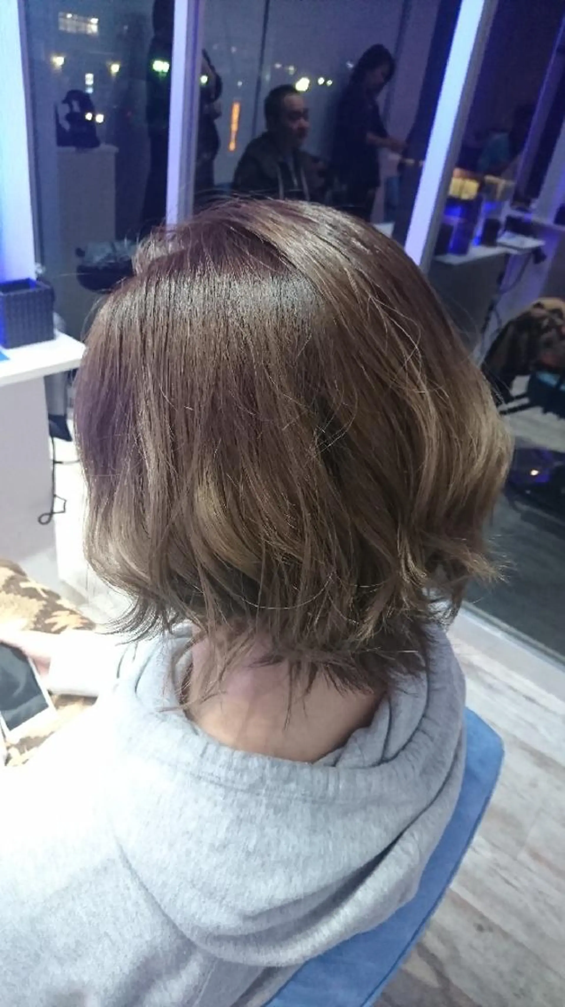 ショート カラー パーマ アッシュ 中嶌 健一のヘアスタイル