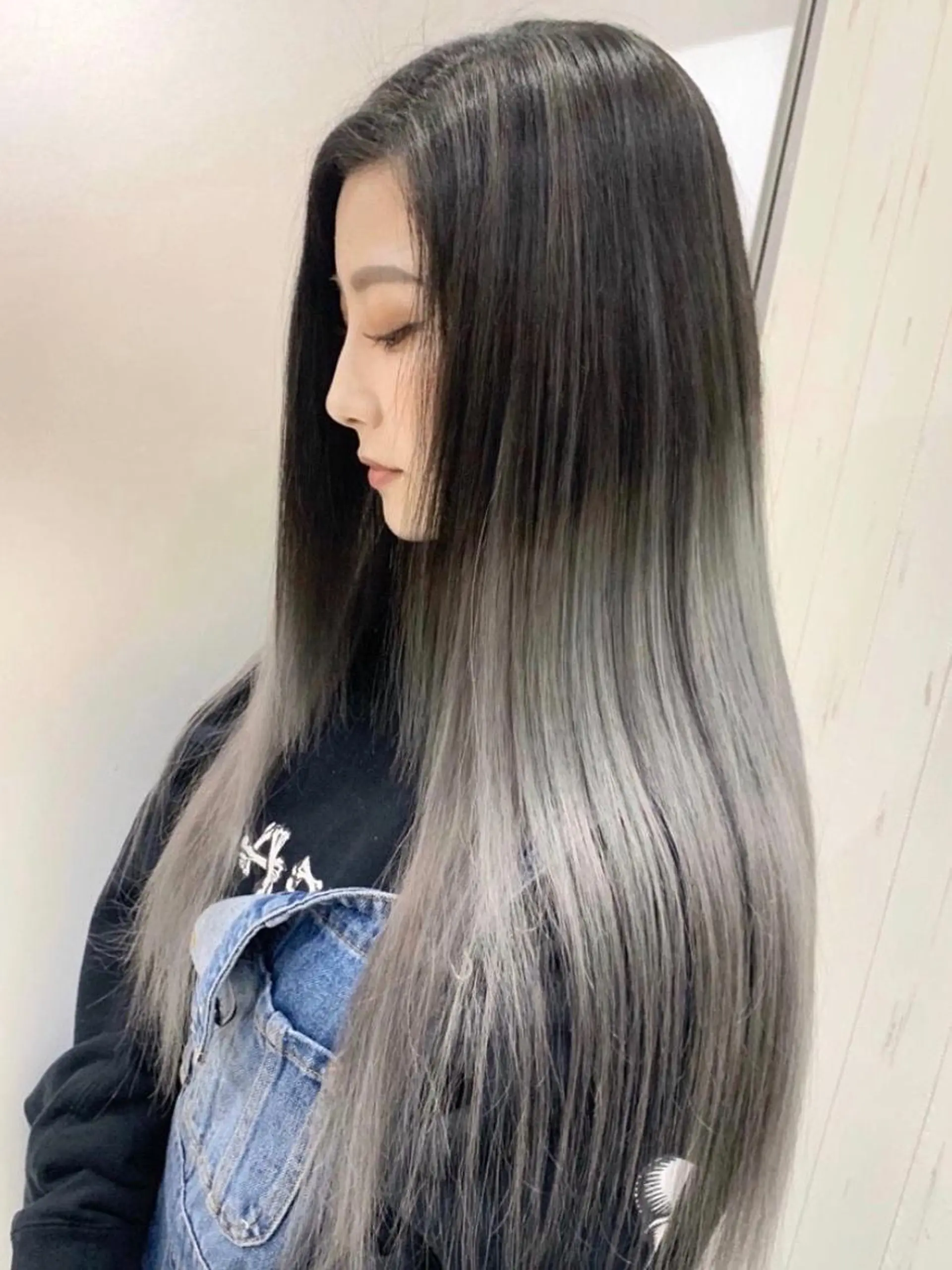 ロング カラー ヘアアレンジ Device ディバイスのヘアスタイル