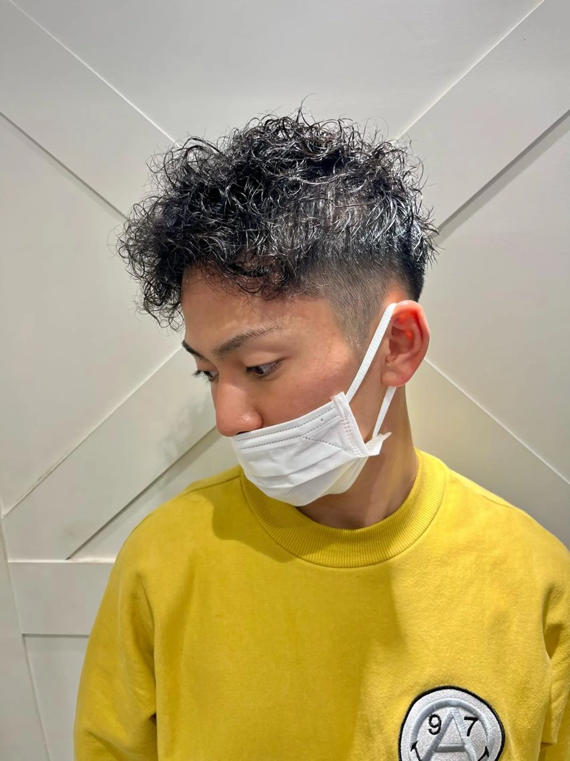 ショート メンズ フェードカット メンズパーマ カット 小倉 聖也のヘアスタイル