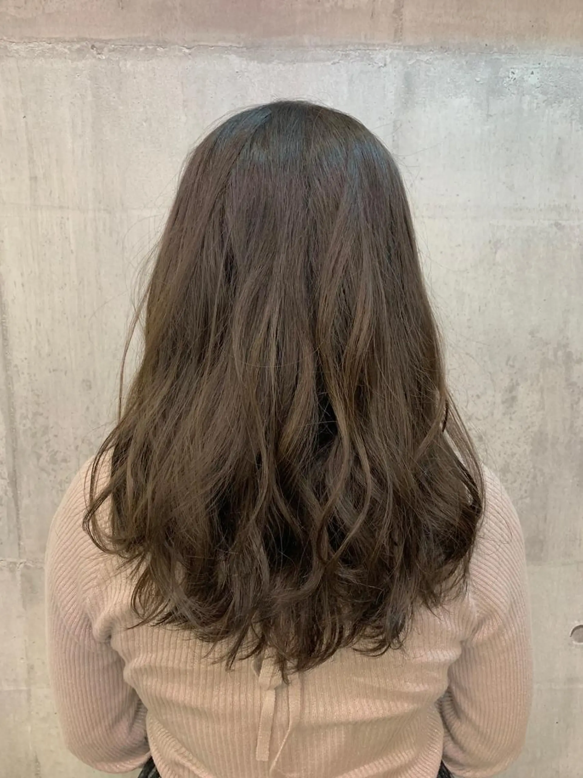 セミロング 小関 茅里のマツエク・マツパデザイン